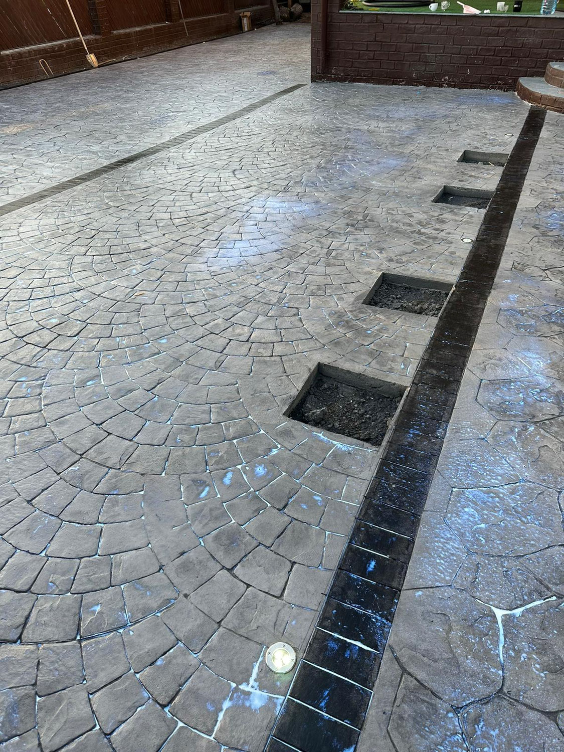 Pavaje beton amprentat și elicopterizat în Huedin-Cluj