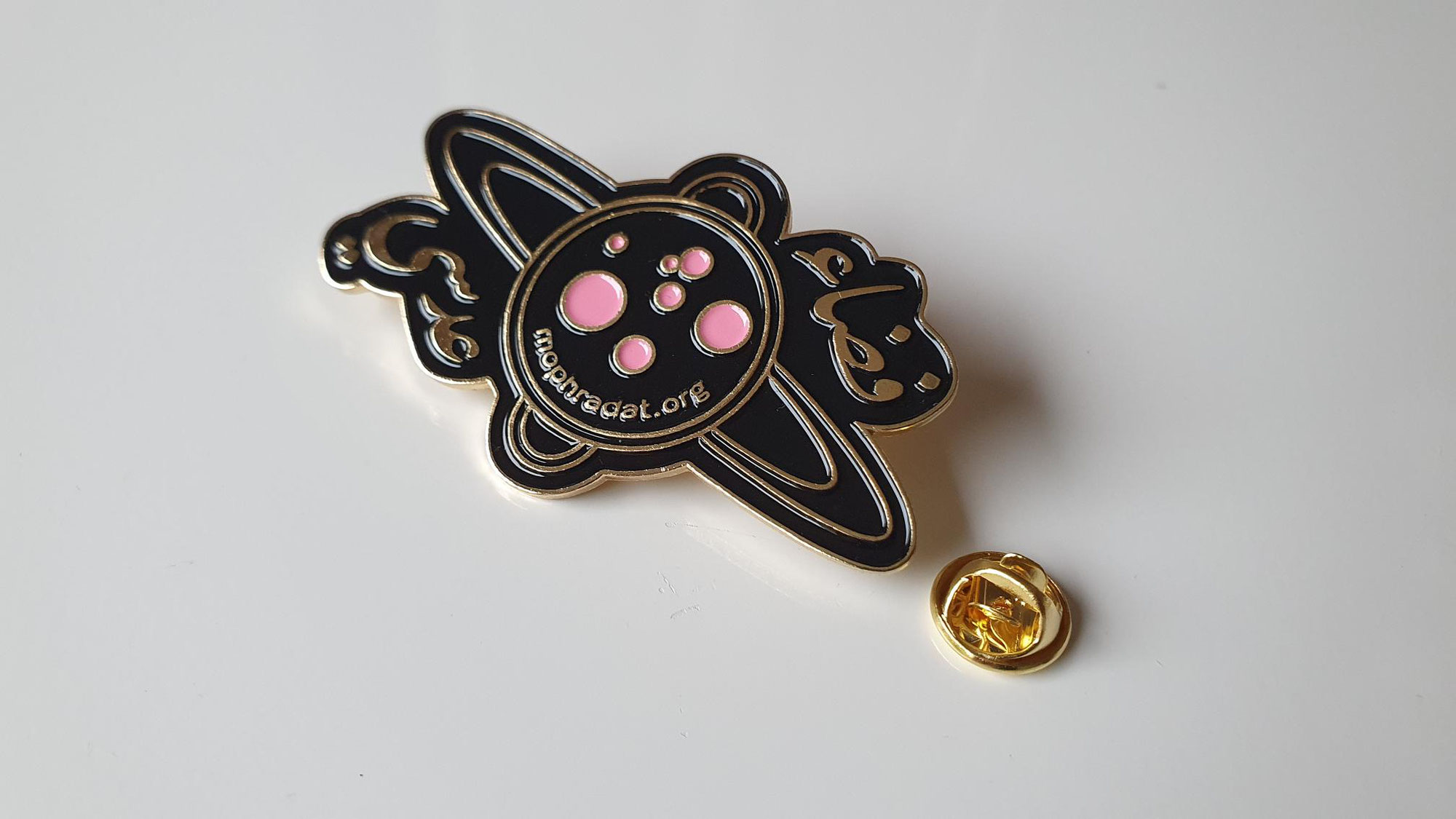 Pins of Speldjes bedrukken, personaliseren en custom made met logo