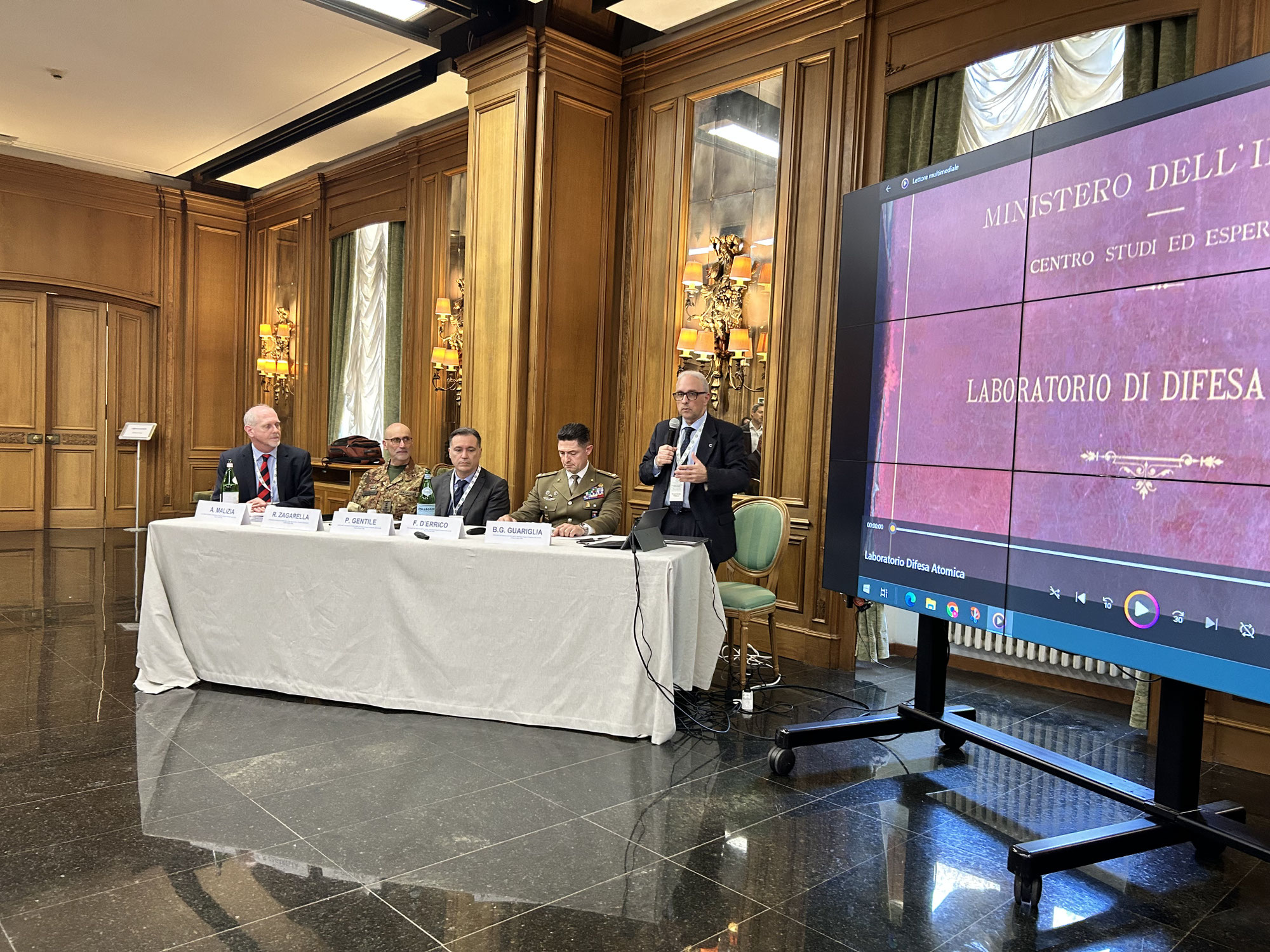 Nucleare tra Rischio e Opportunità: Sicurezza, Energia e Protezione della Società