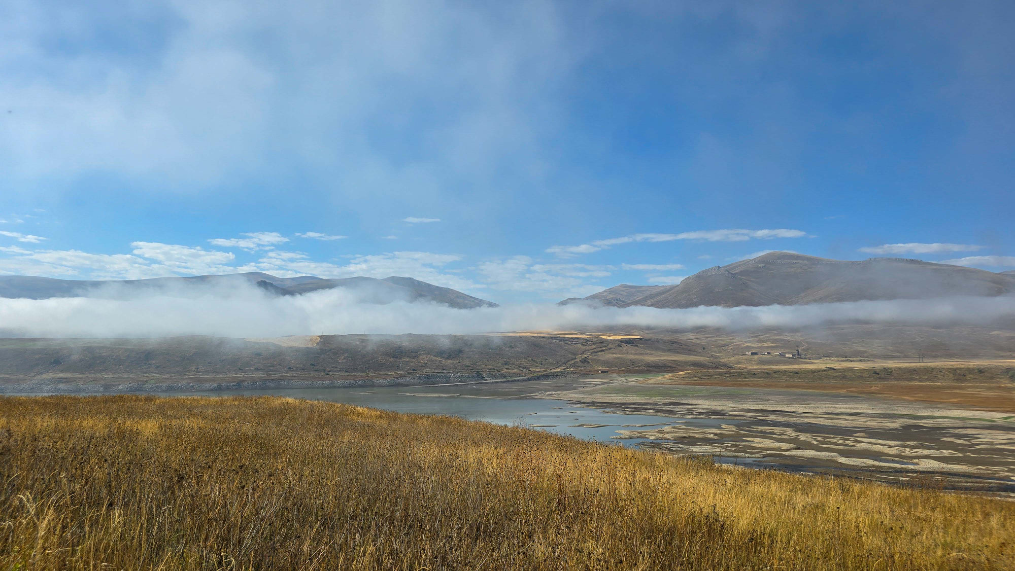 Armenien im Nebel