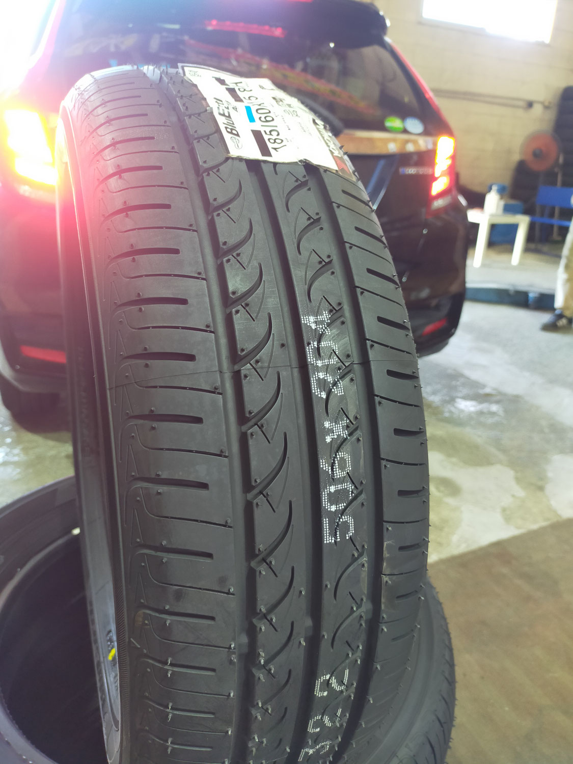 新品タイヤ交換ご来店☆フィット　185/60R15☆４本交換☆