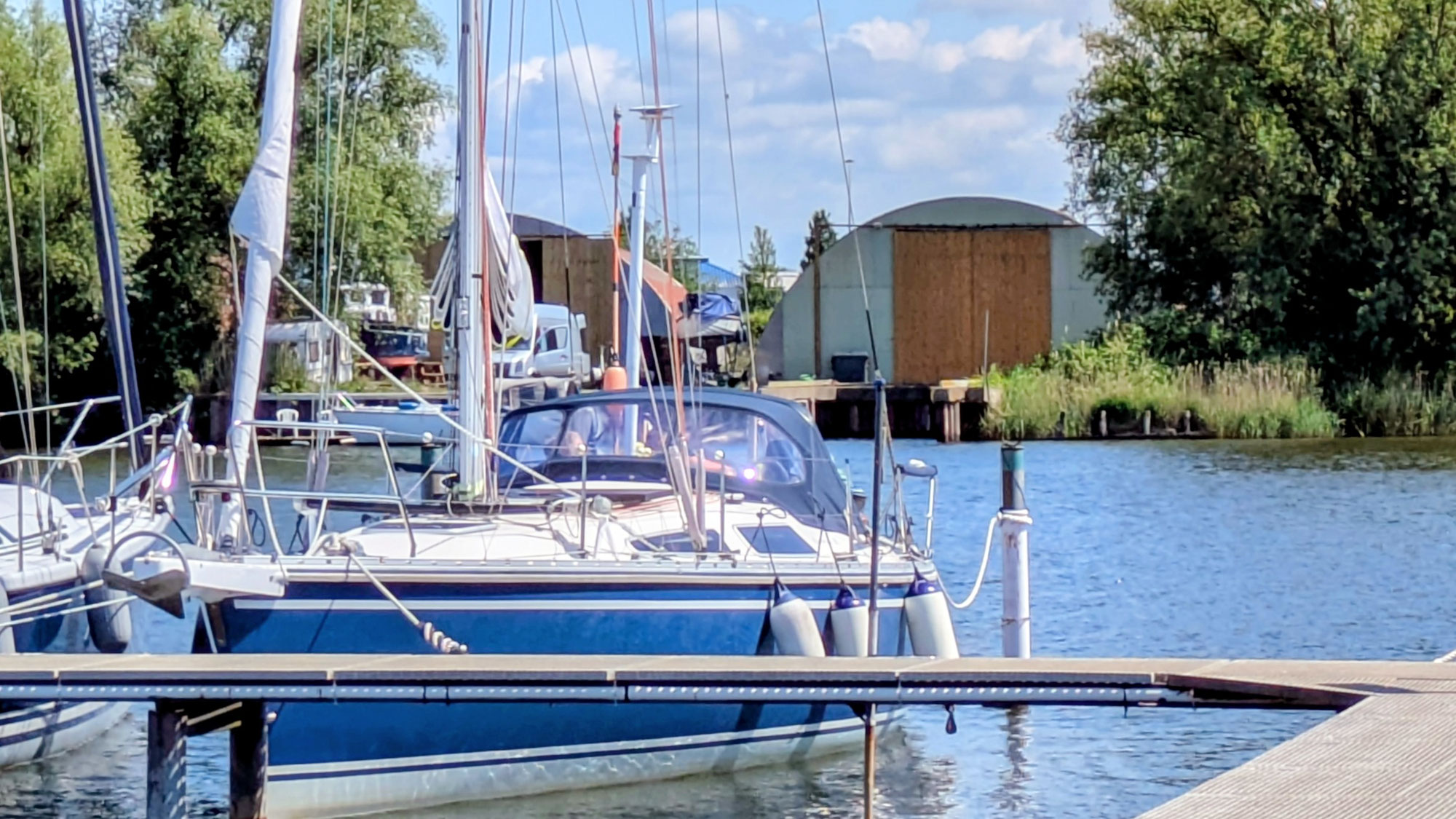SY Lola wieder zurück im Heimathafen