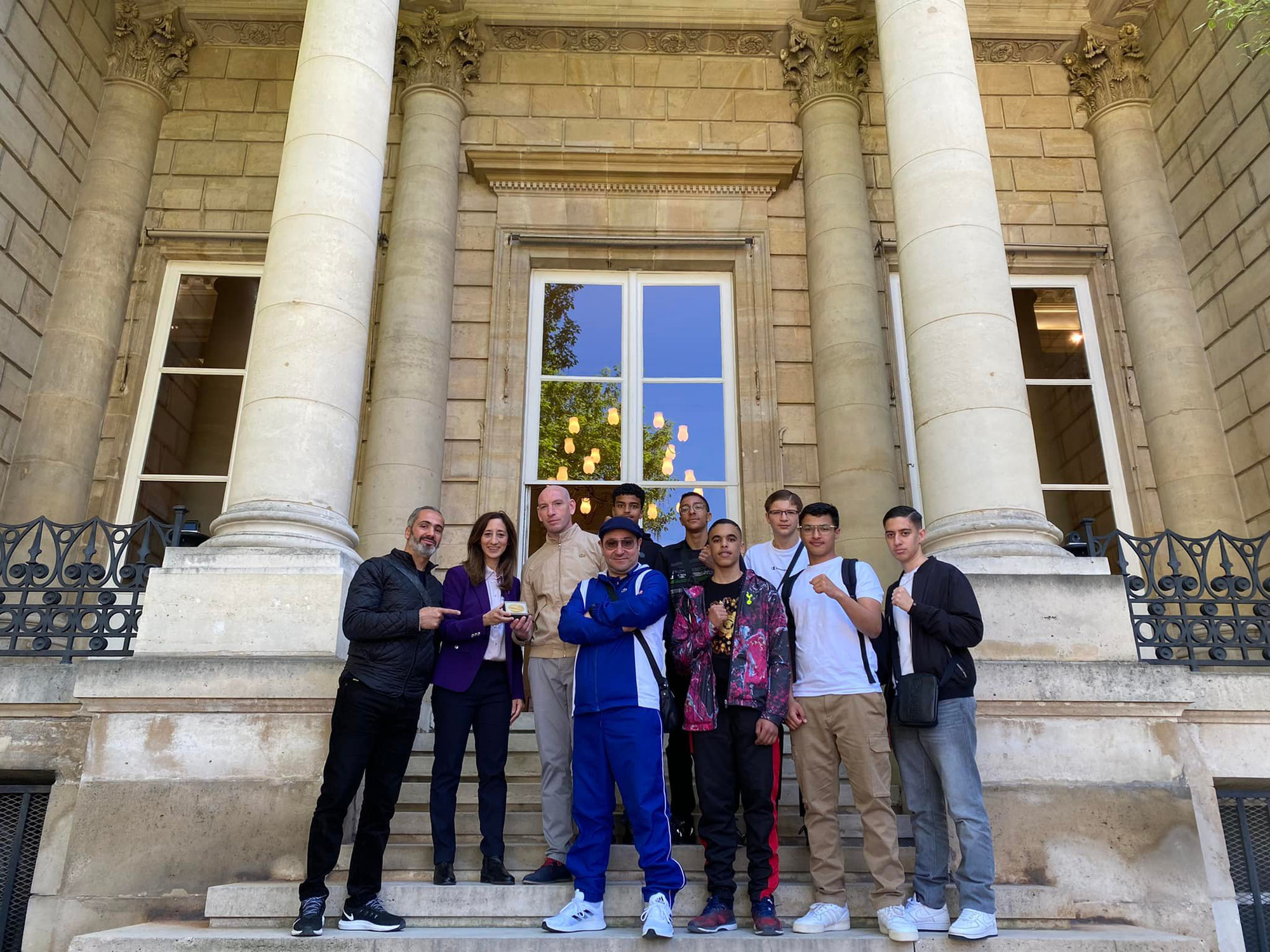 Visite de  l’Assemblée nationale avec les membres du club Boxe Olympique Rillieux