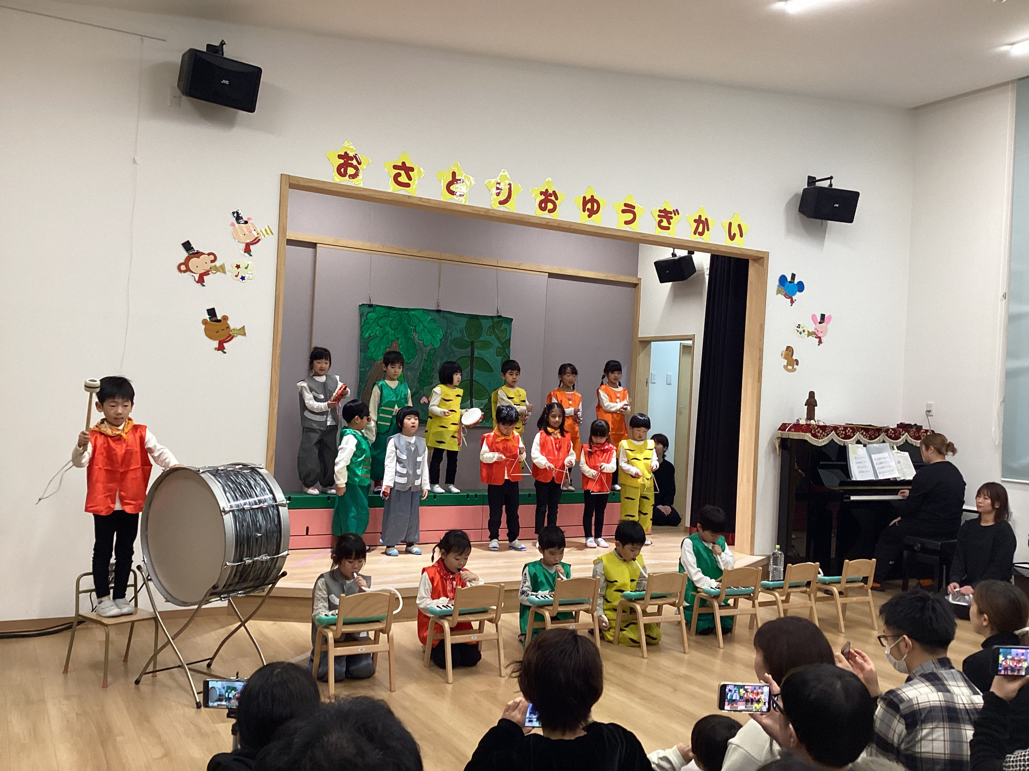 以上児お遊戯会