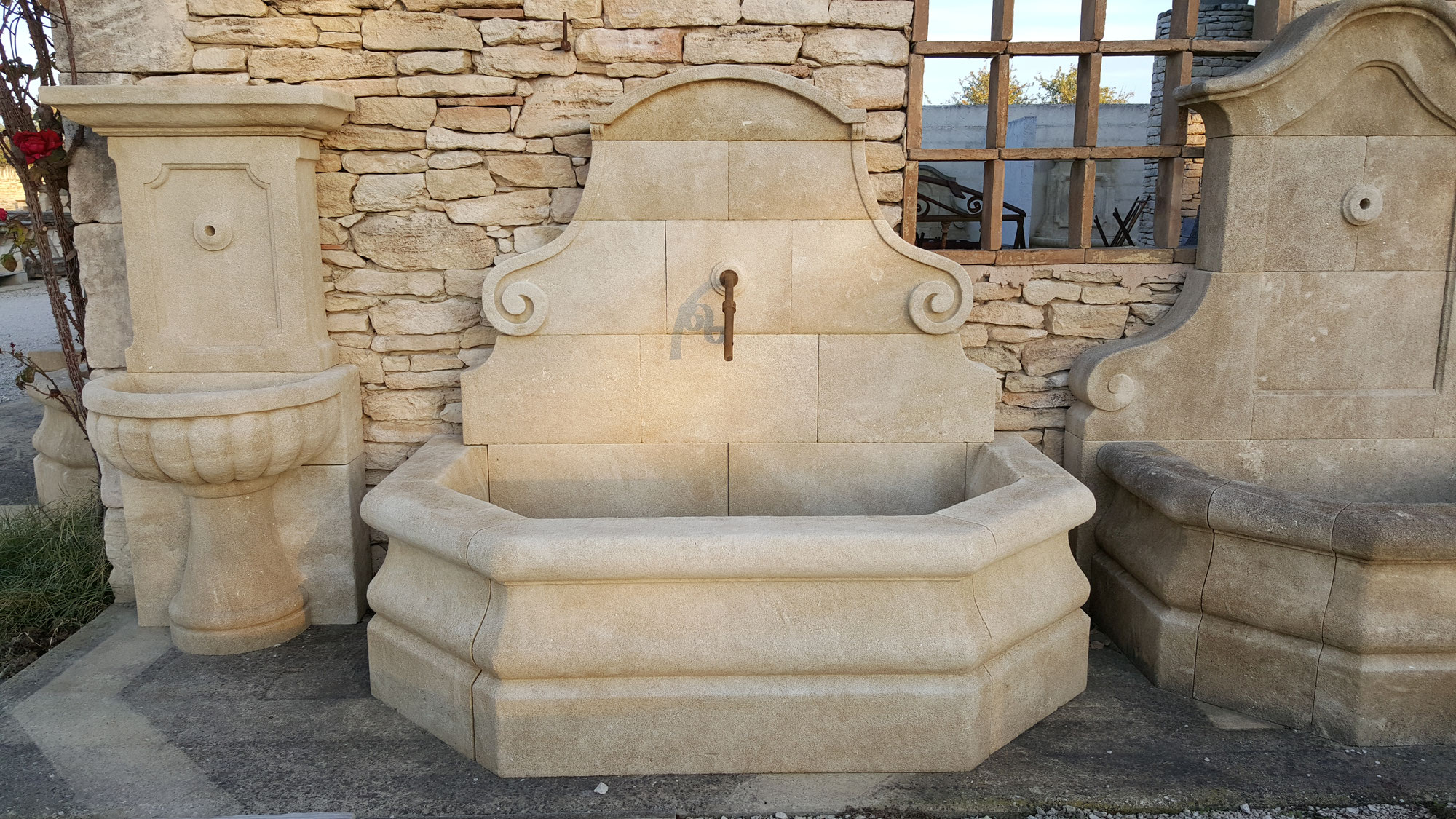 Französische Gartenbrunnen und Wandbrunnen Casa Verde Ambiente