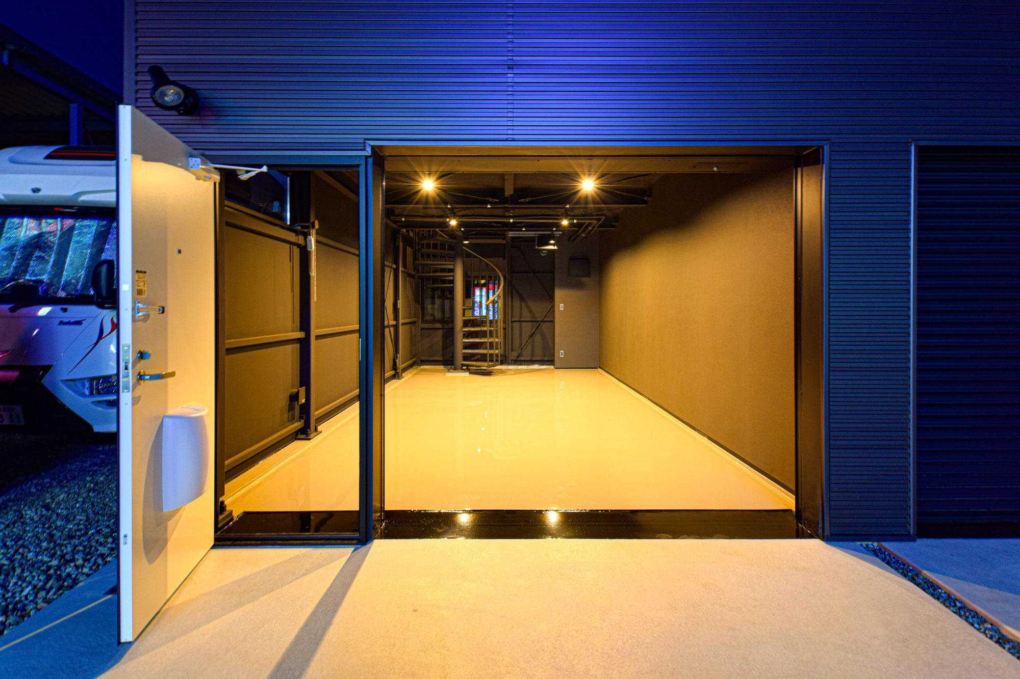 ガレージアパートの施工事例をアップしました