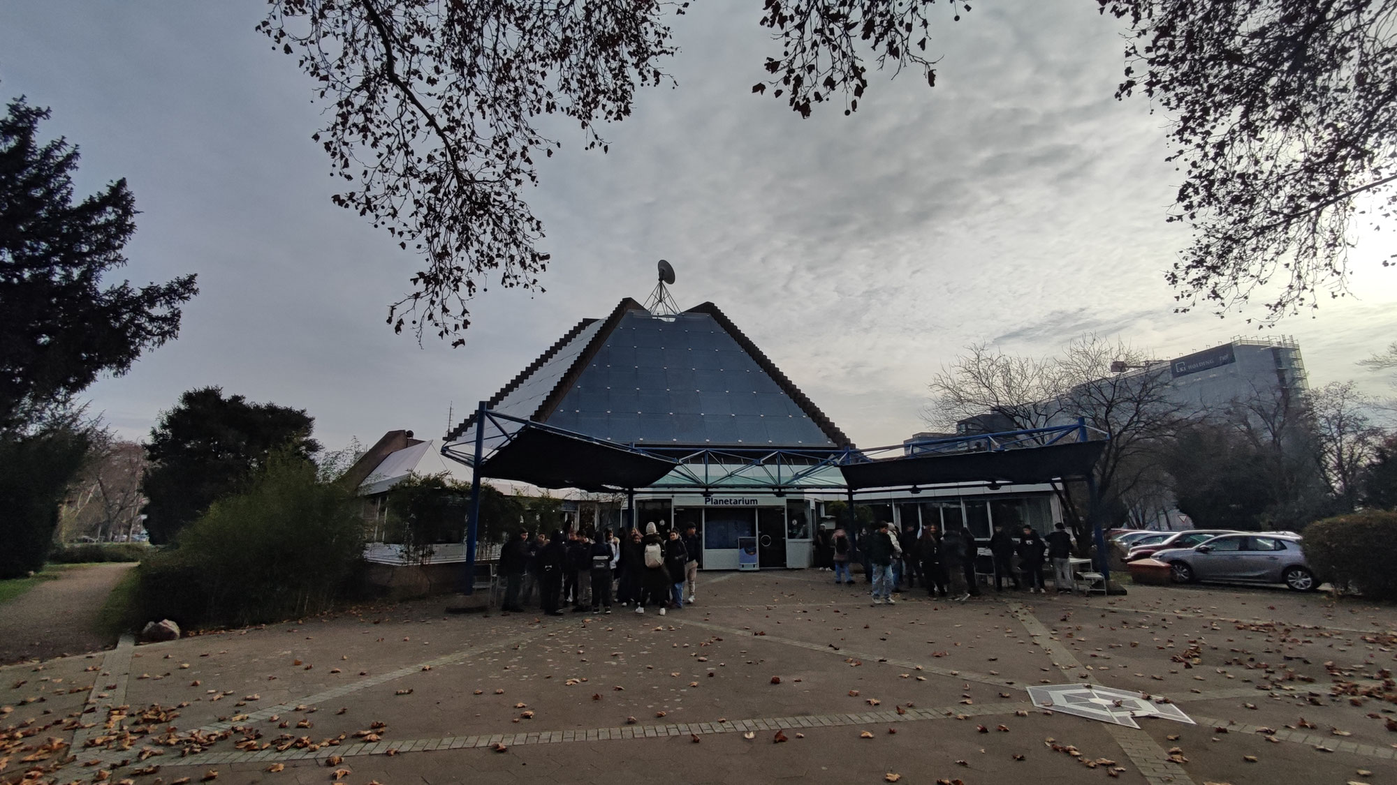 Siebten Klassen zu Besuch im Planetarium Mannheim