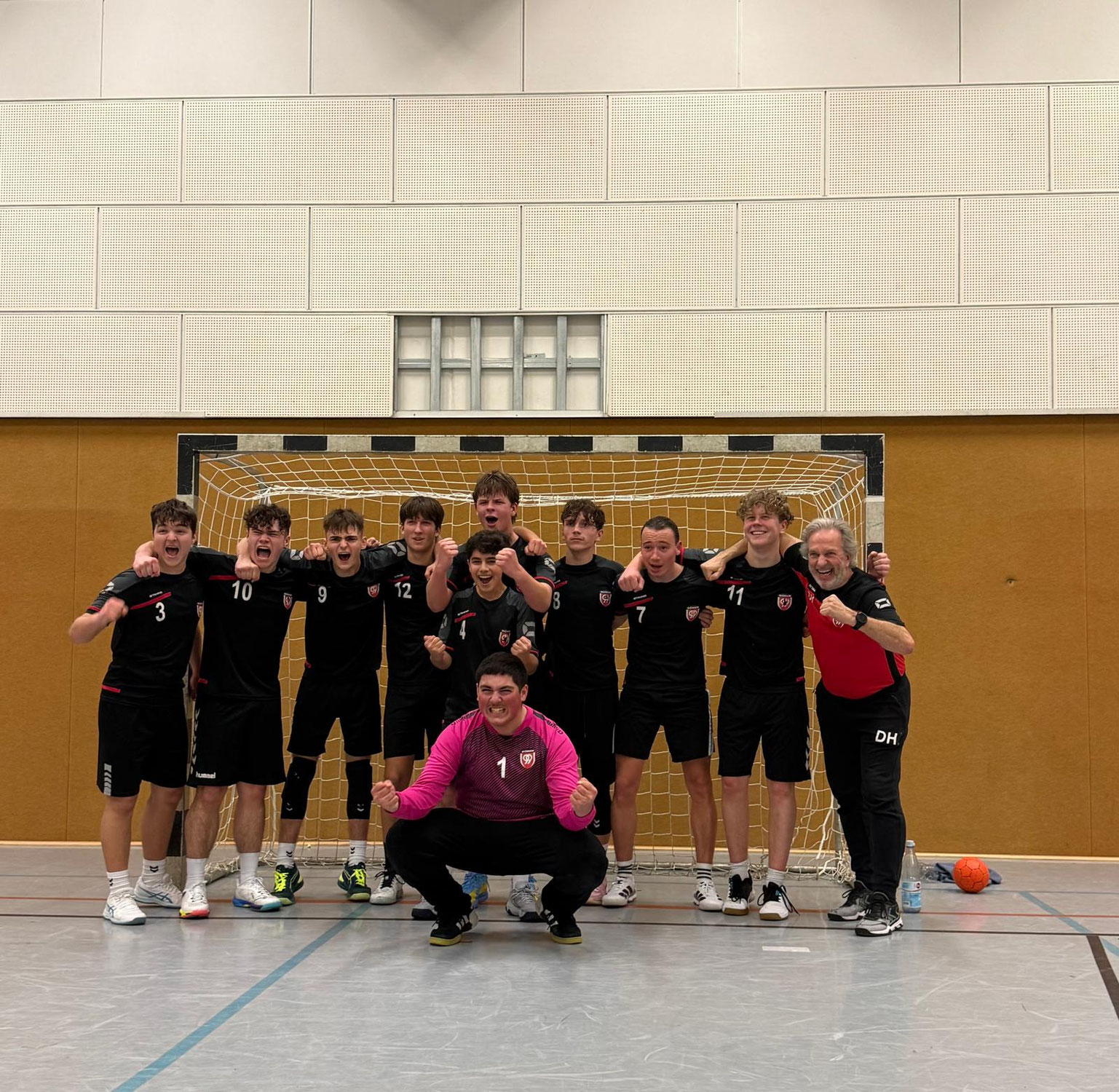 Regionsoberliga männl. Jugend B – Final 4, Halbfinale, Düren 99 – TV Roetgen 26:24 (9:9)