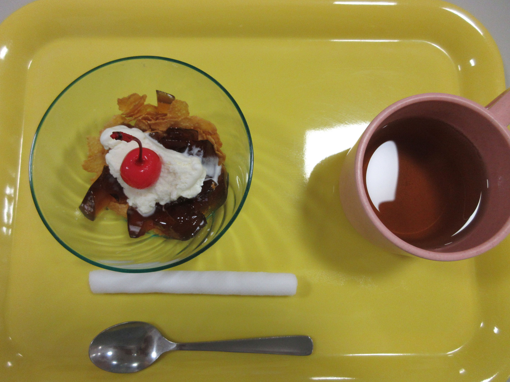 おやつレク　コーヒーゼリーづくり