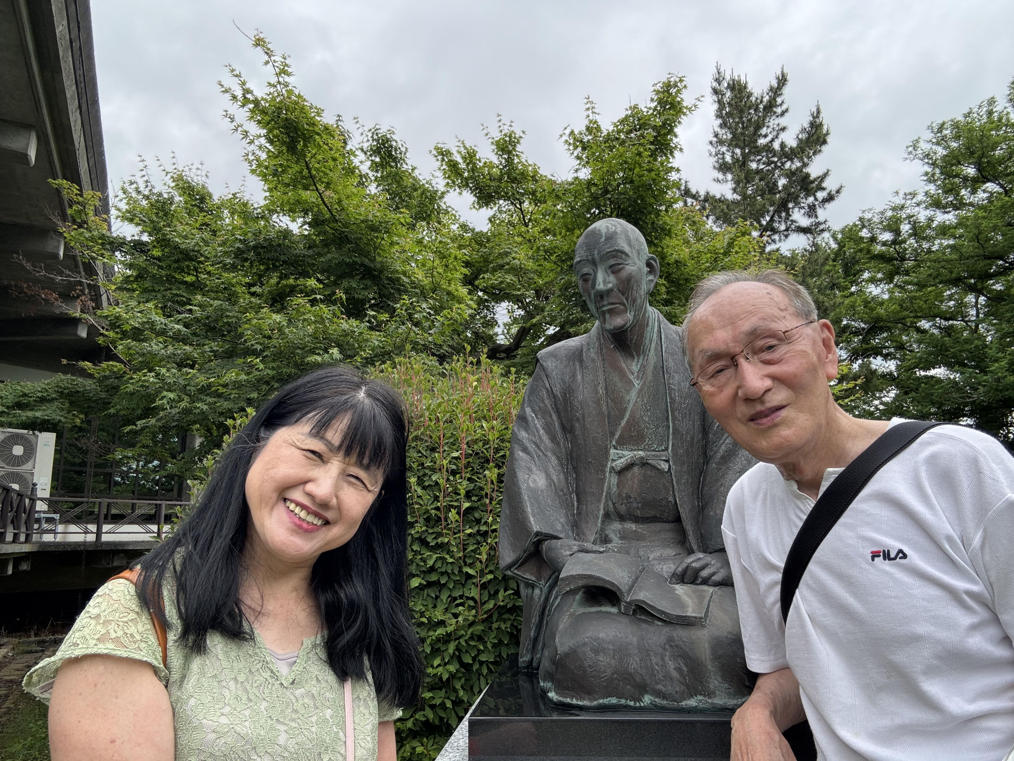三橋里絵、新潟、良寛にまつわるお寺や資料館、弥彦神社に行く！！ https://youtu.be/Paxx6H8aYaw