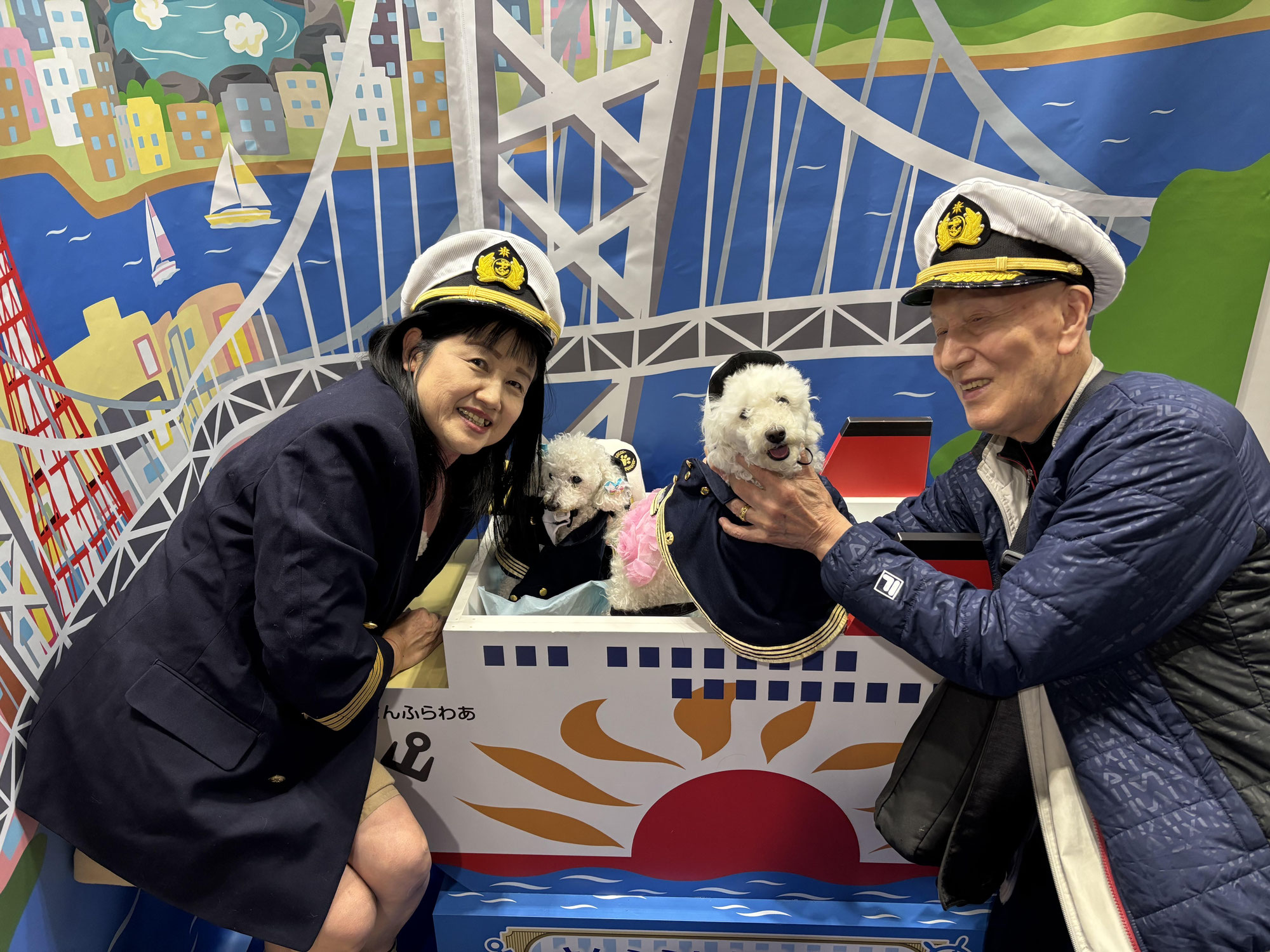 ミルクとリムが船で出発