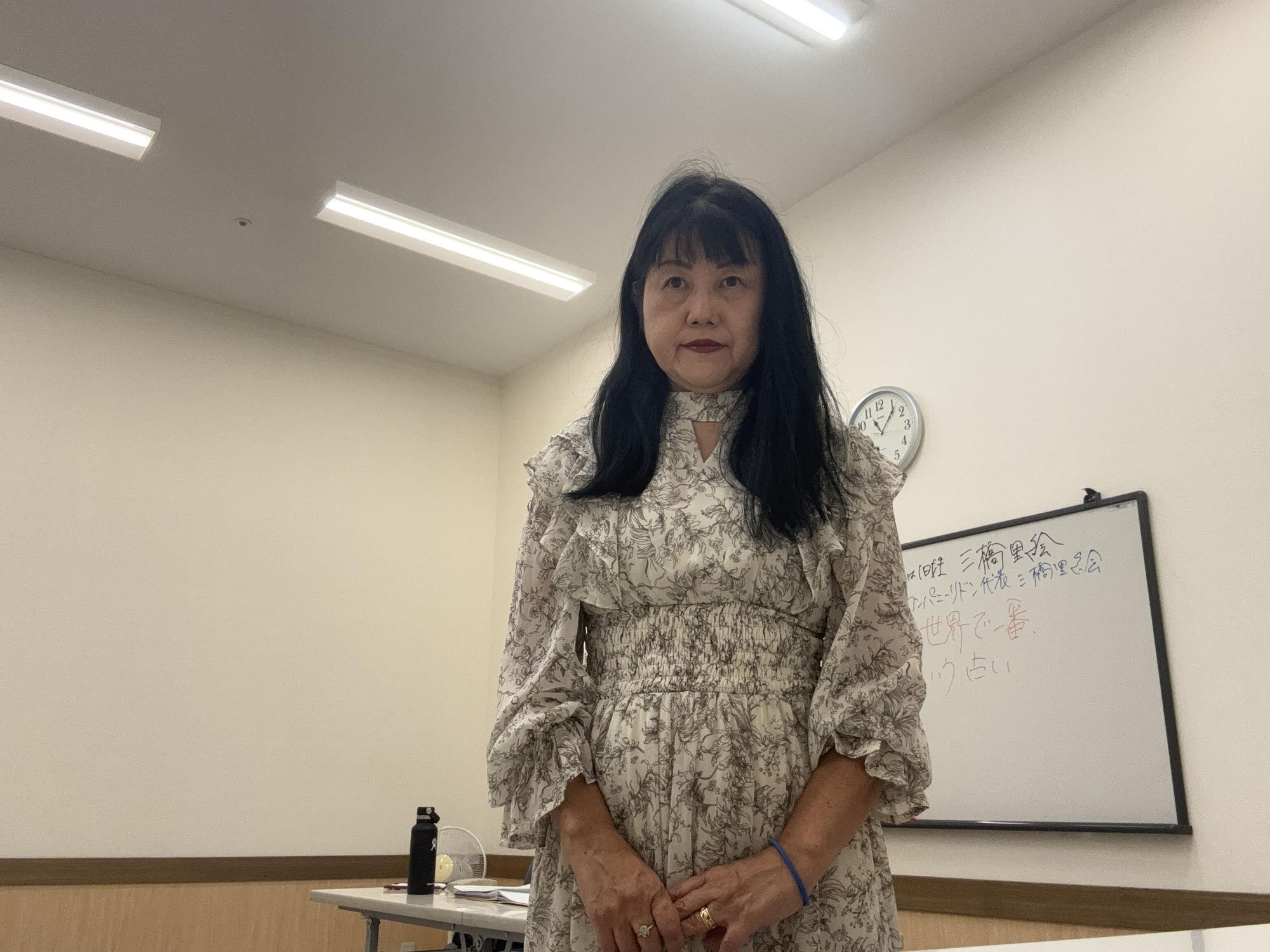 小山カルチャーセンターで三橋里絵のHAPPY占いタロットと手相講座の体験会をしました