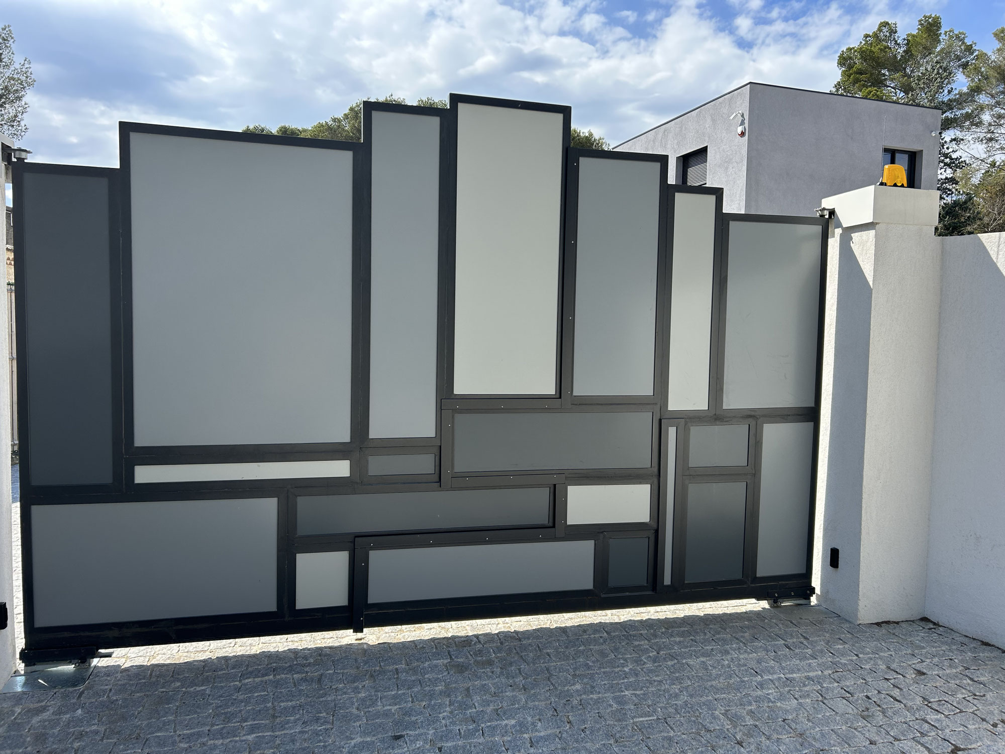 Portail,Pergola, clotures,Menuiserie  