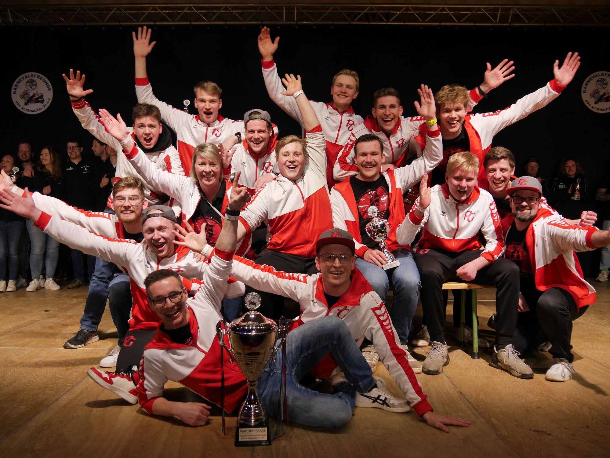 Prinzengarde Rietberg gewinnt Männerballettwettbewerb 2025 in Atteln
