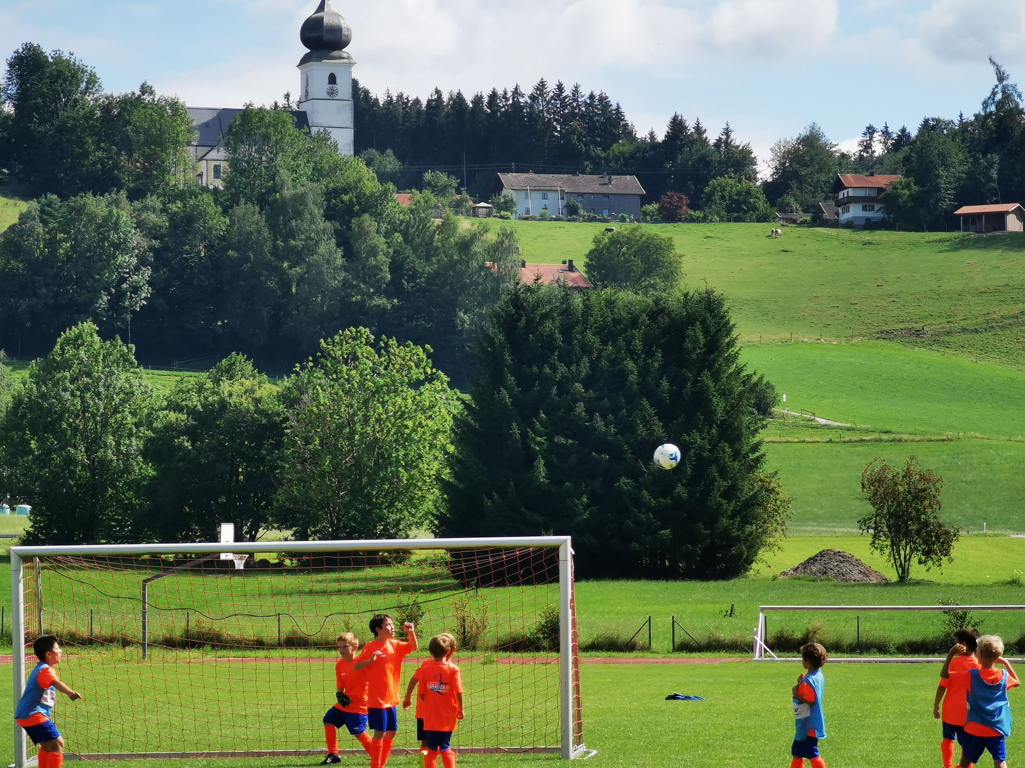 Chiemgauer Fußballcamp in Surberg