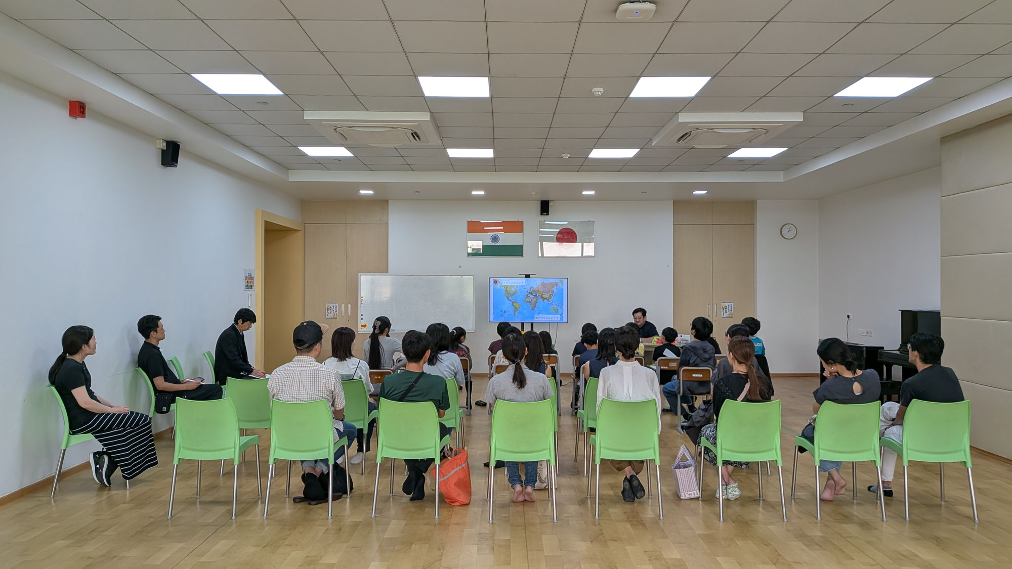 「インドで活躍する日本人」講演会