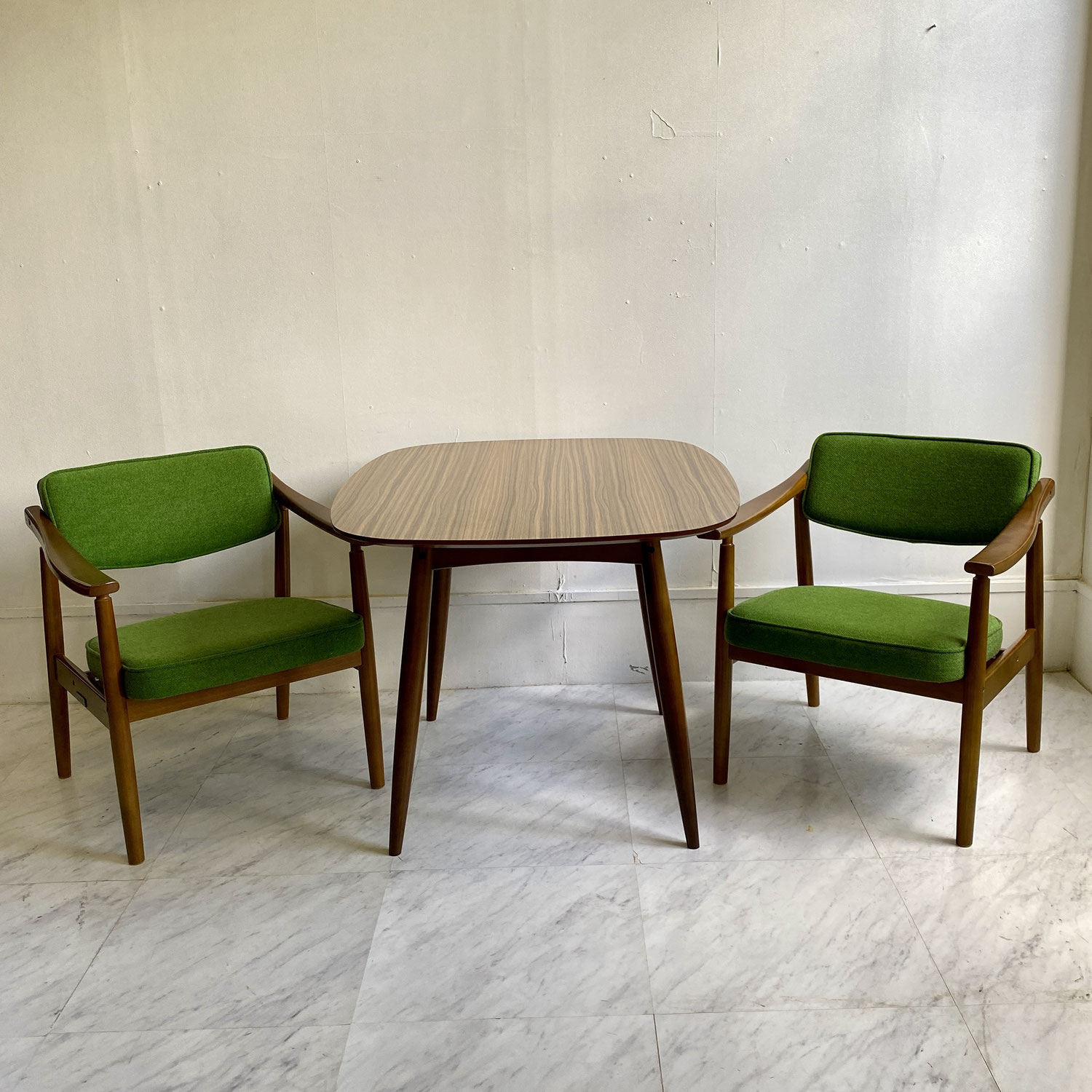 ⭐️人気⭐️karimoku カリモク60 ダイニングテーブル Dテーブル