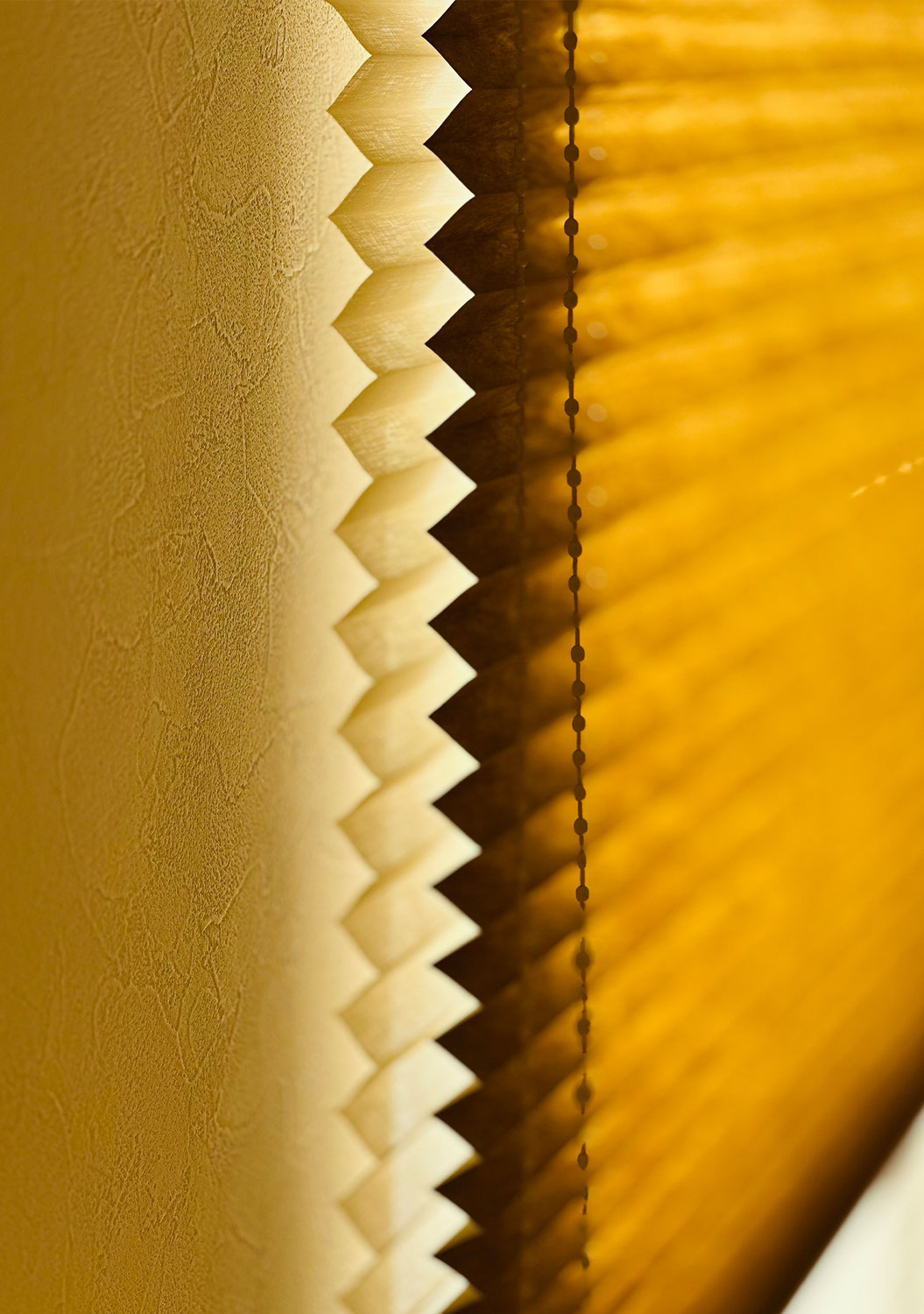 前後ダブル構造のプリーツスクリーン