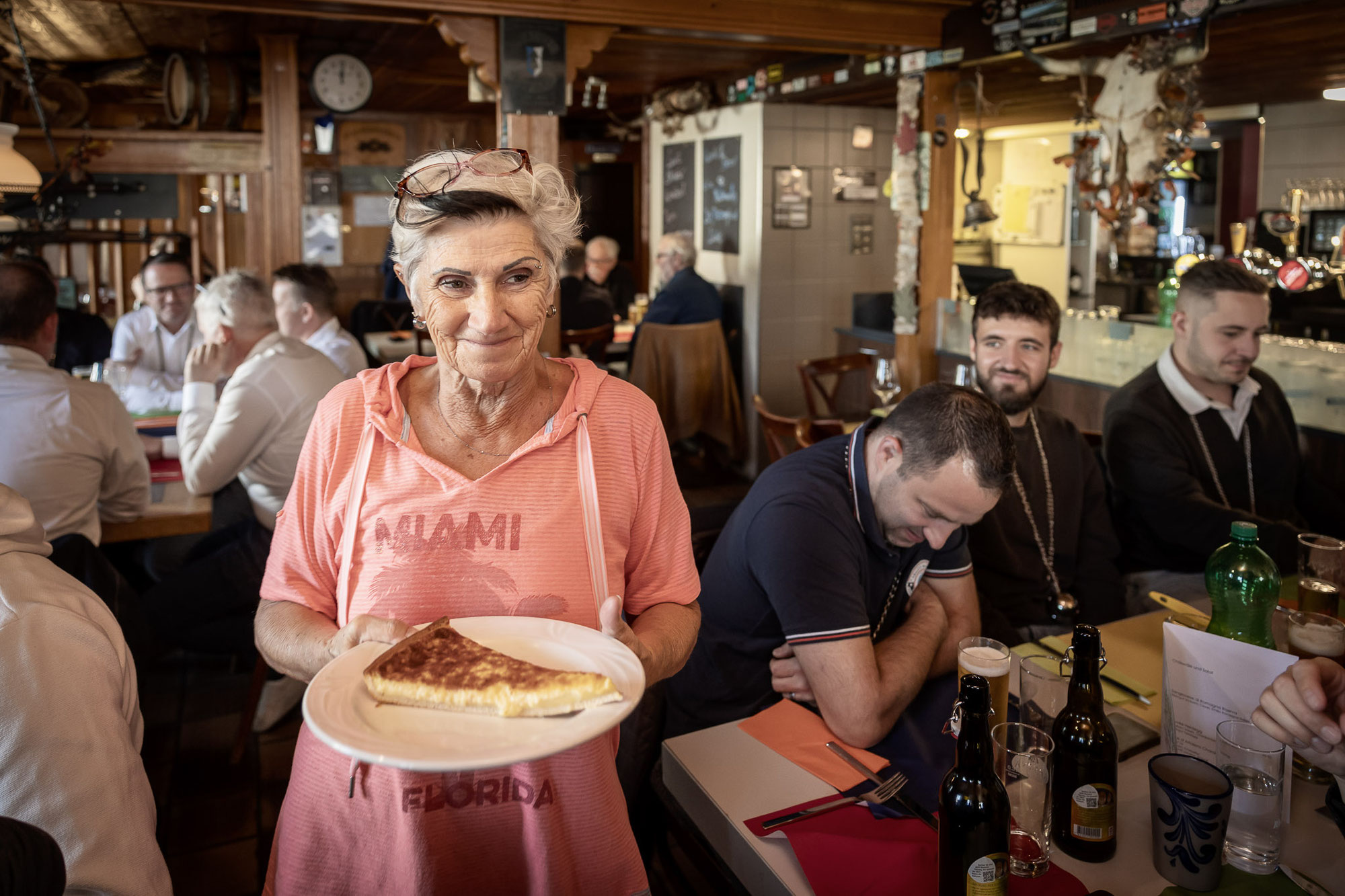 Chäschueche-Ässe in der Krone