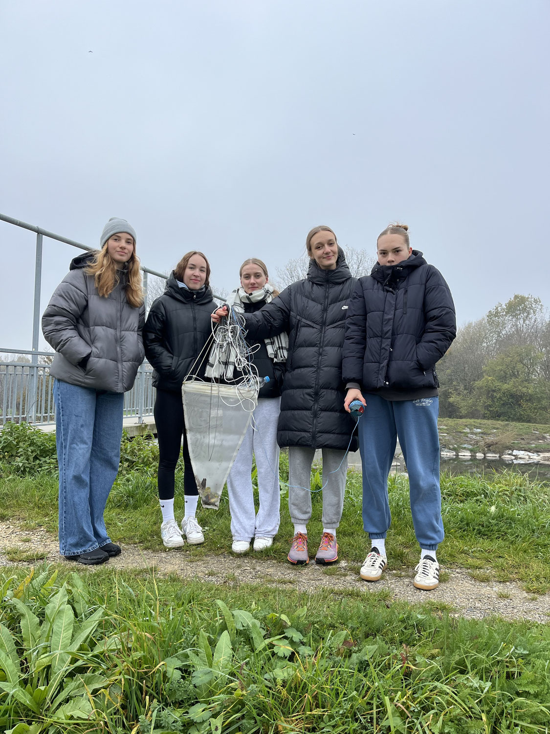 Gemeinsam für saubere Flüsse: Plastik-Piraten an der Traisen