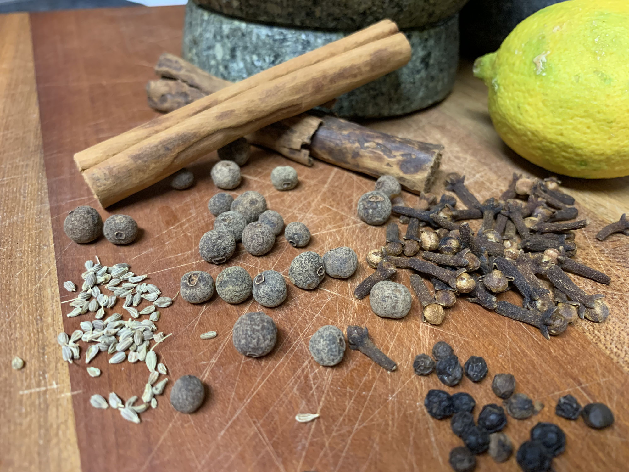 Wärmender Gewürzsirup für die Winterzeit