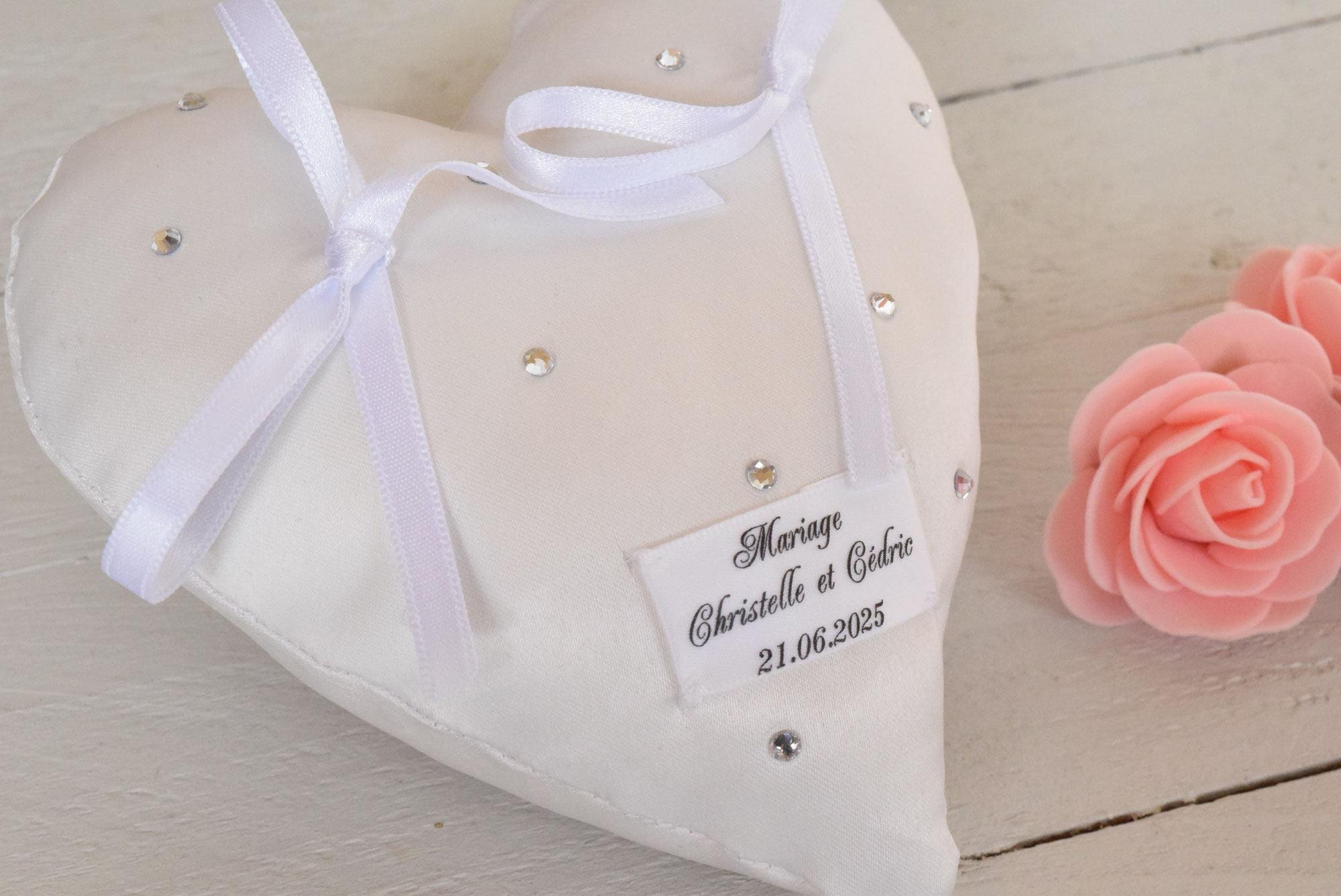 Coussin Coeur porte alliance mariage blanc et strass à personnaliser