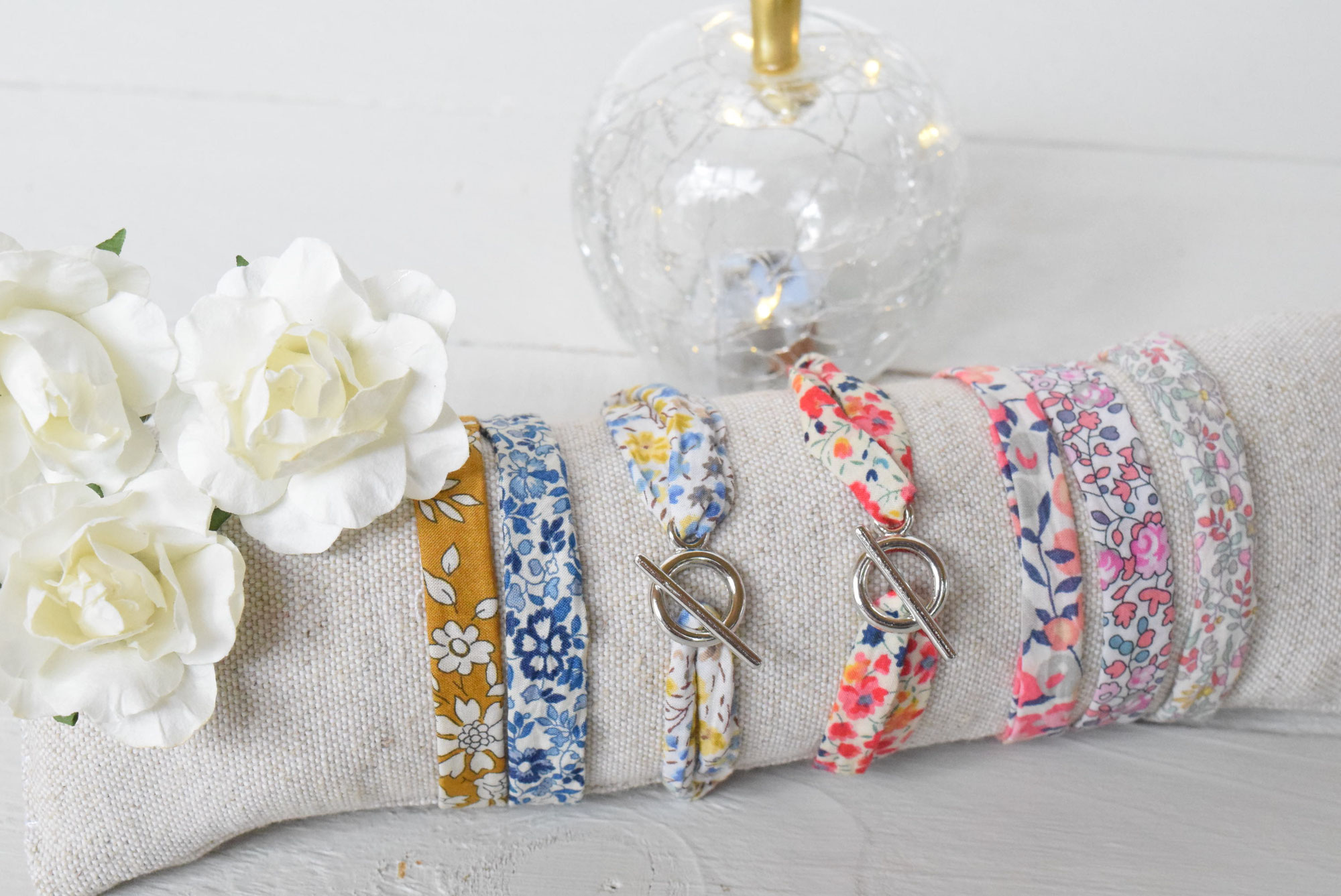 Les bracelets en tissu Liberty : une touche de douceur et d’élégance