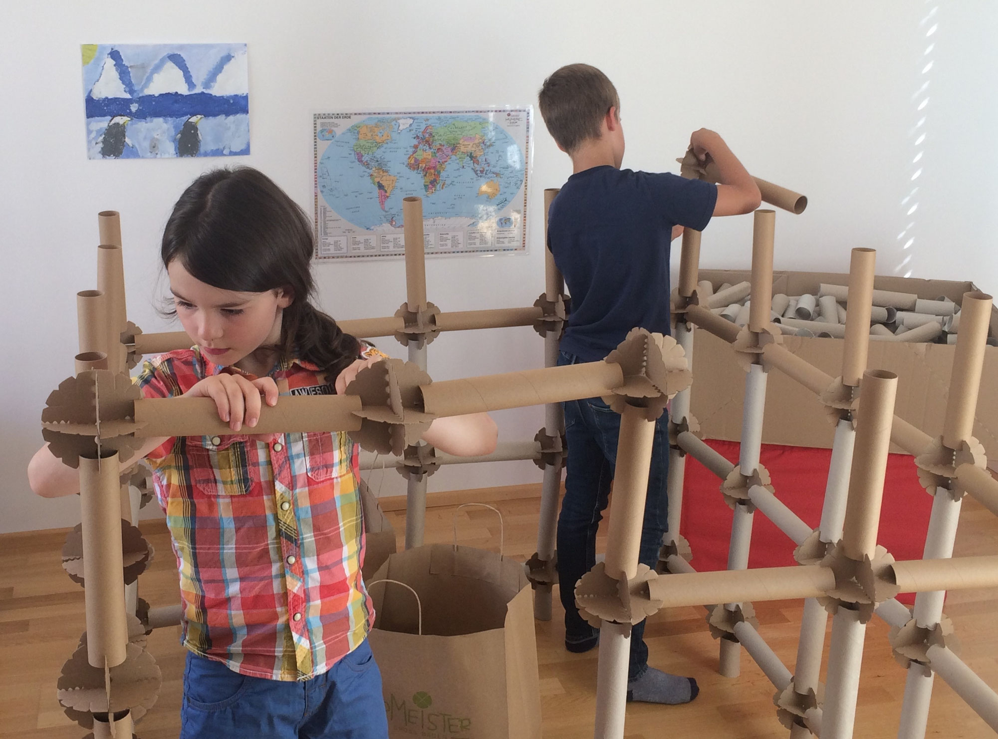 pappmeister-das-universelle-bausystem-aus-pappe-f-r-kleine-baumeister