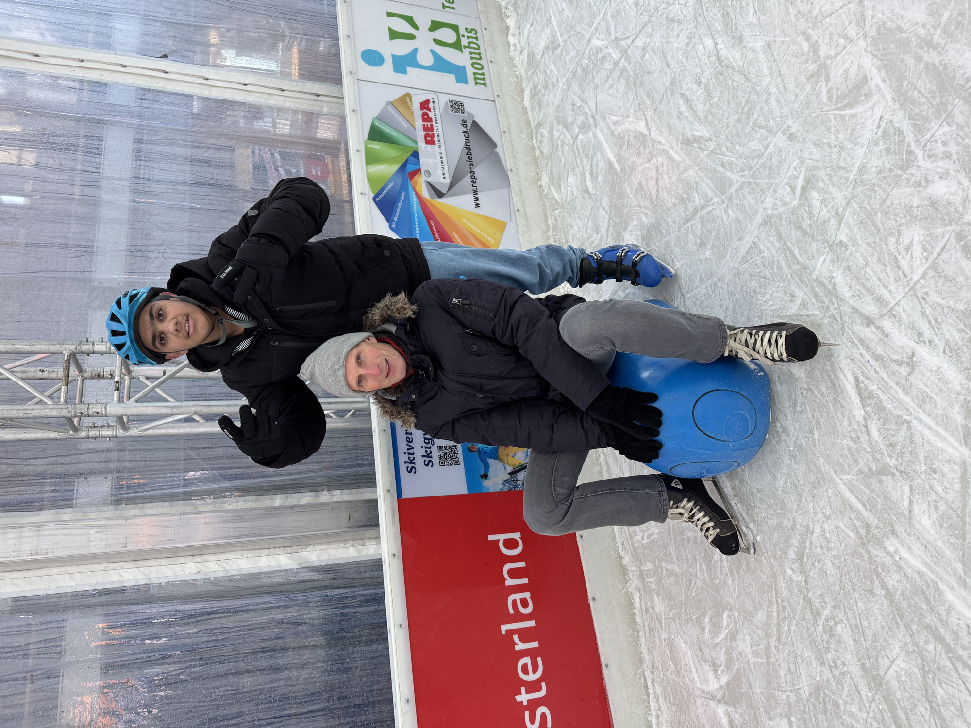 Ein winterlicher Vormittag auf der Eisbahn in Dülmen
