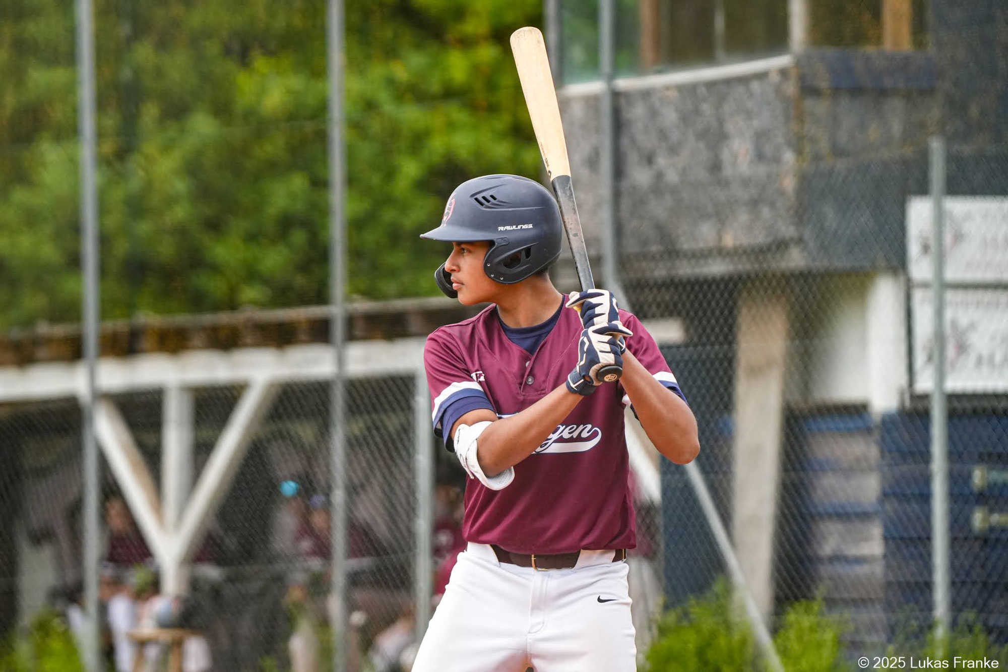 Hawks 2 gewinnen deutlich