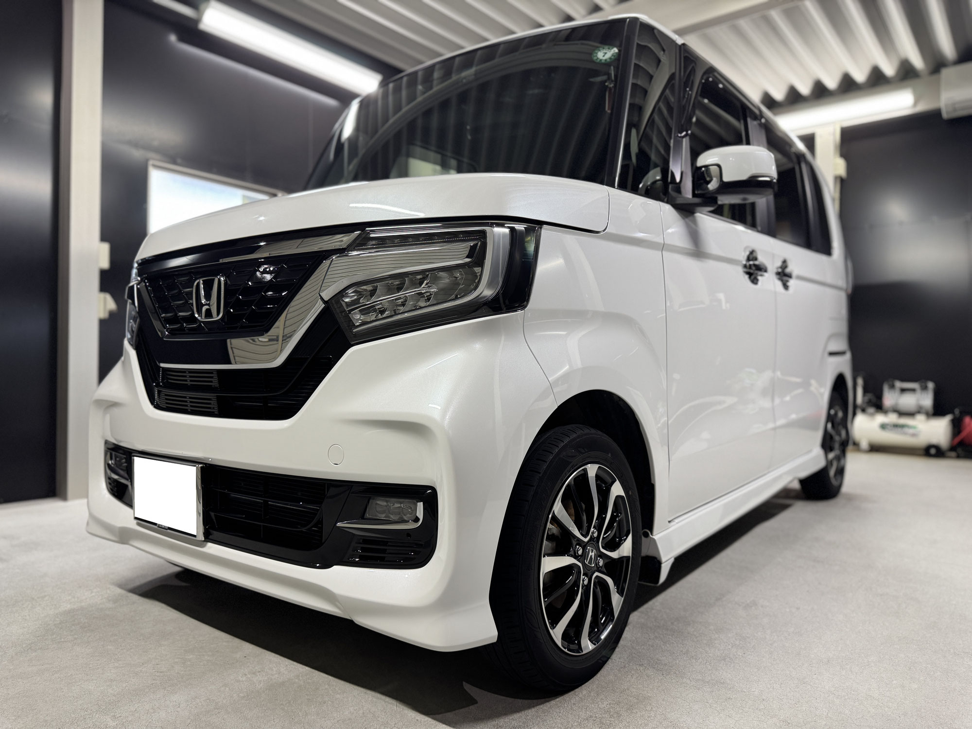 ホンダ　N-BOXカスタム