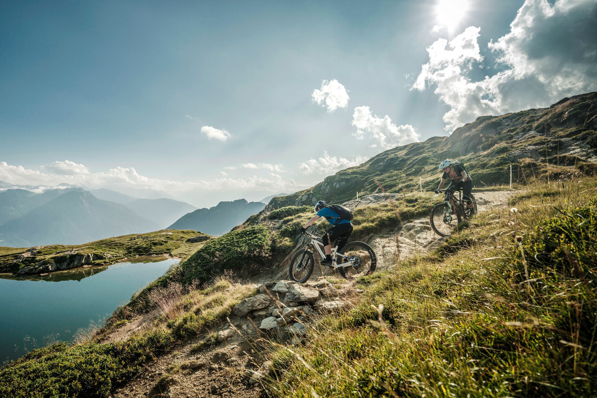 Biken im Wald oder auf wilden Trails: Wer haftet bei Unfällen?