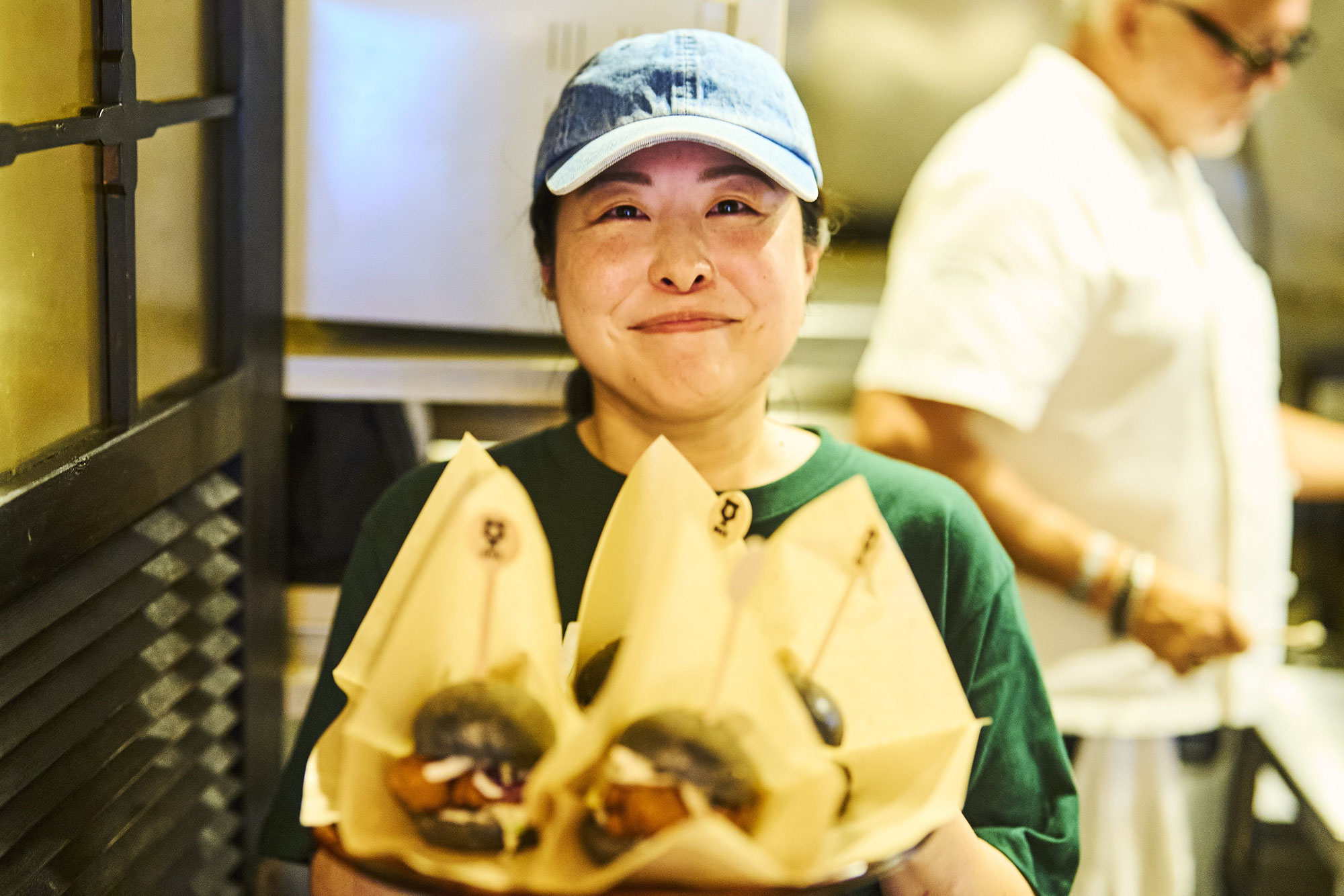 サービス、キッチン　スタッフ募集中！