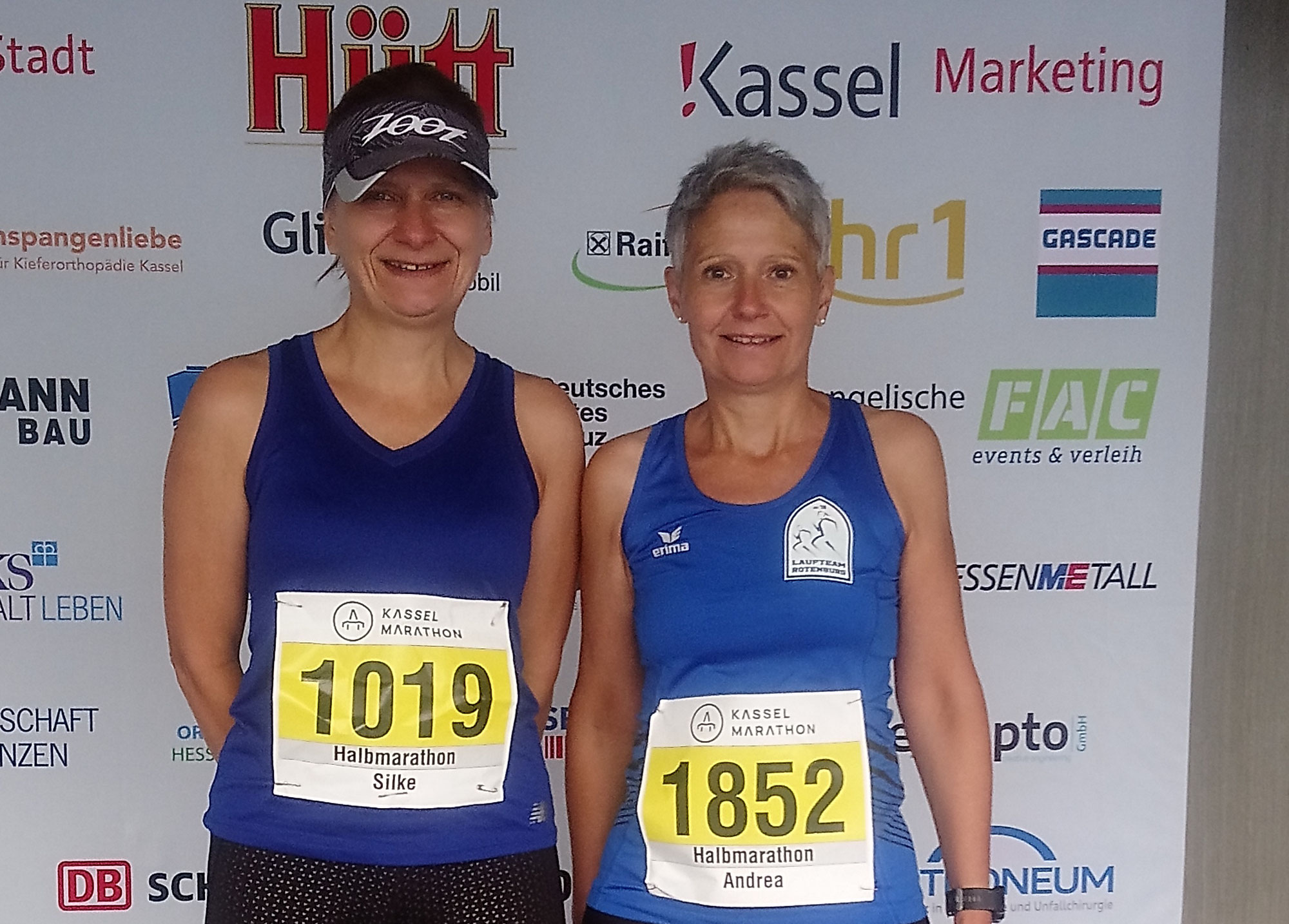 Silke Altmann und Andrea Lehn meistern den Halbmarathon in Kassel –  Maria Riemenschneider walkt schnell