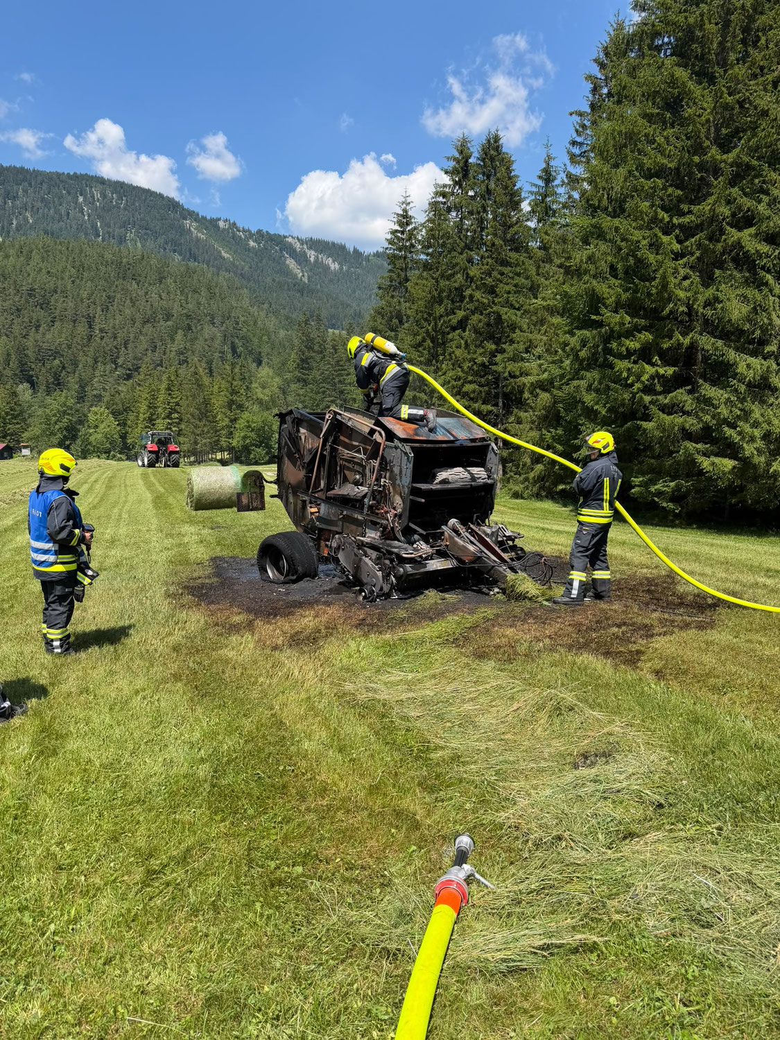 Brand Rundballenpresse
