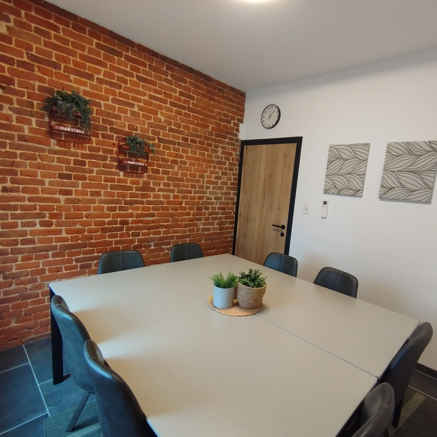 Disposer de plusieurs bureaux pour aller à la rencontre de vos clients : La solution pour les solopreneurs qui veulent étendre leur réseau