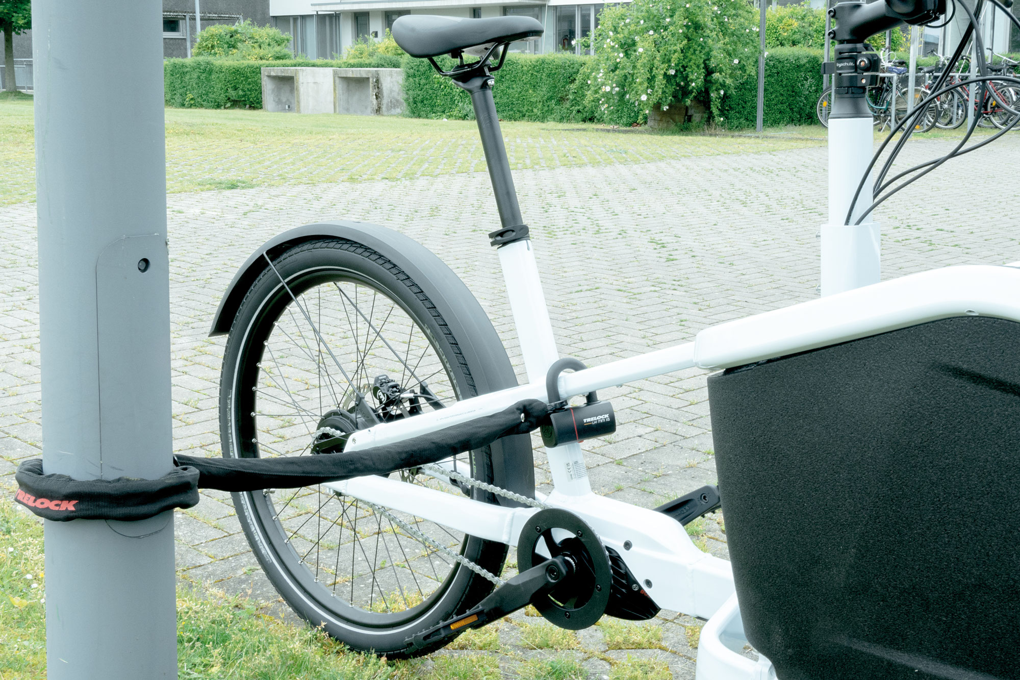 FAHRRADSICHERHEIT GROSS GEDACHT