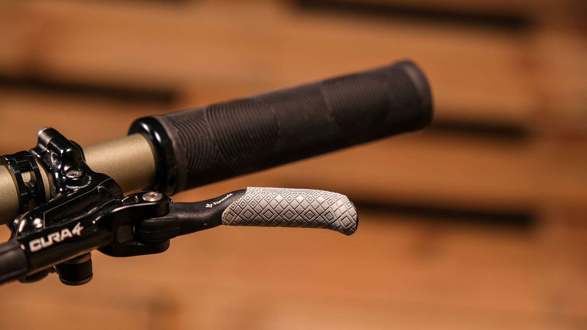 PRODUKT-TICKER: Neue Cockpit-Produkte von Lizard Skins