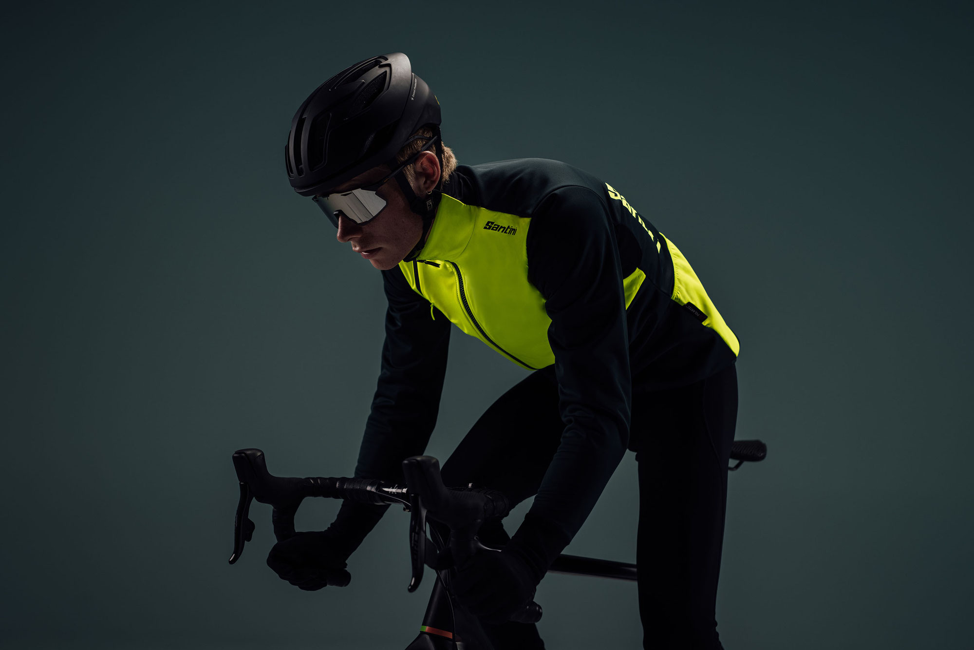 Kälte und Regen haben keine Chance gegen die neue Jacke Santini Vega Absolute