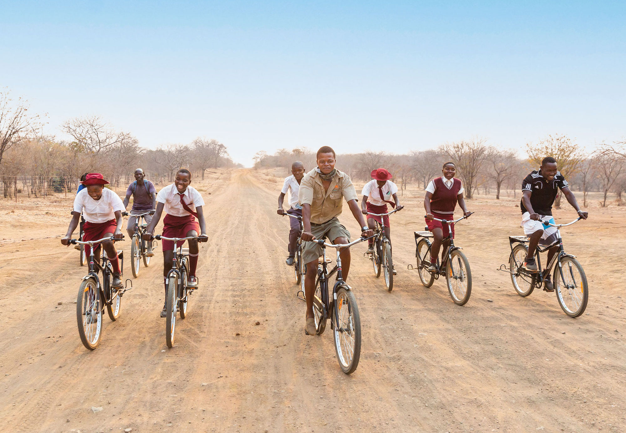 FAZUA und World Bicycle Relief schließen Partnerschaft