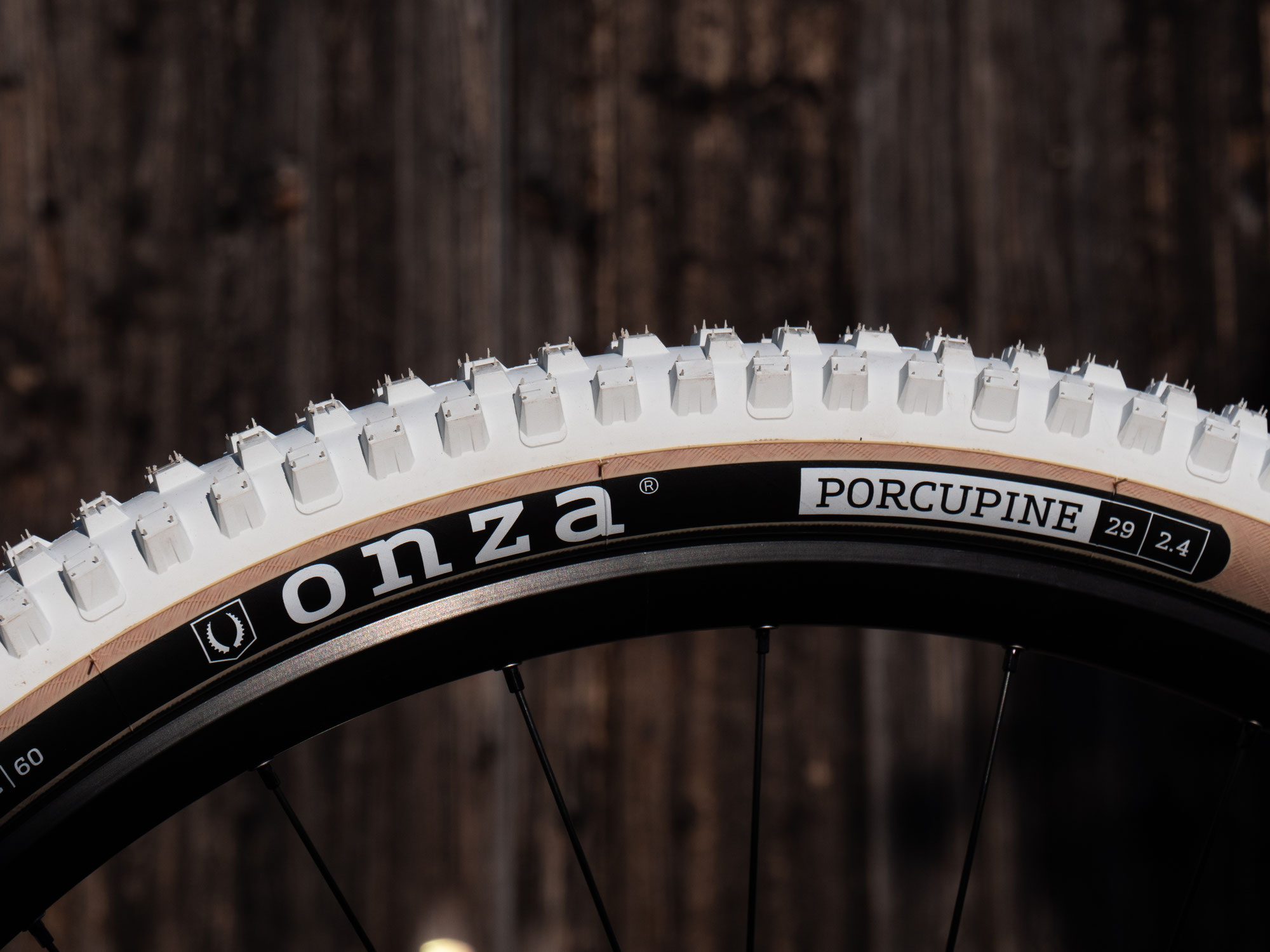 Sports Nut GmbH übernimmt Vertrieb für Onza Tires