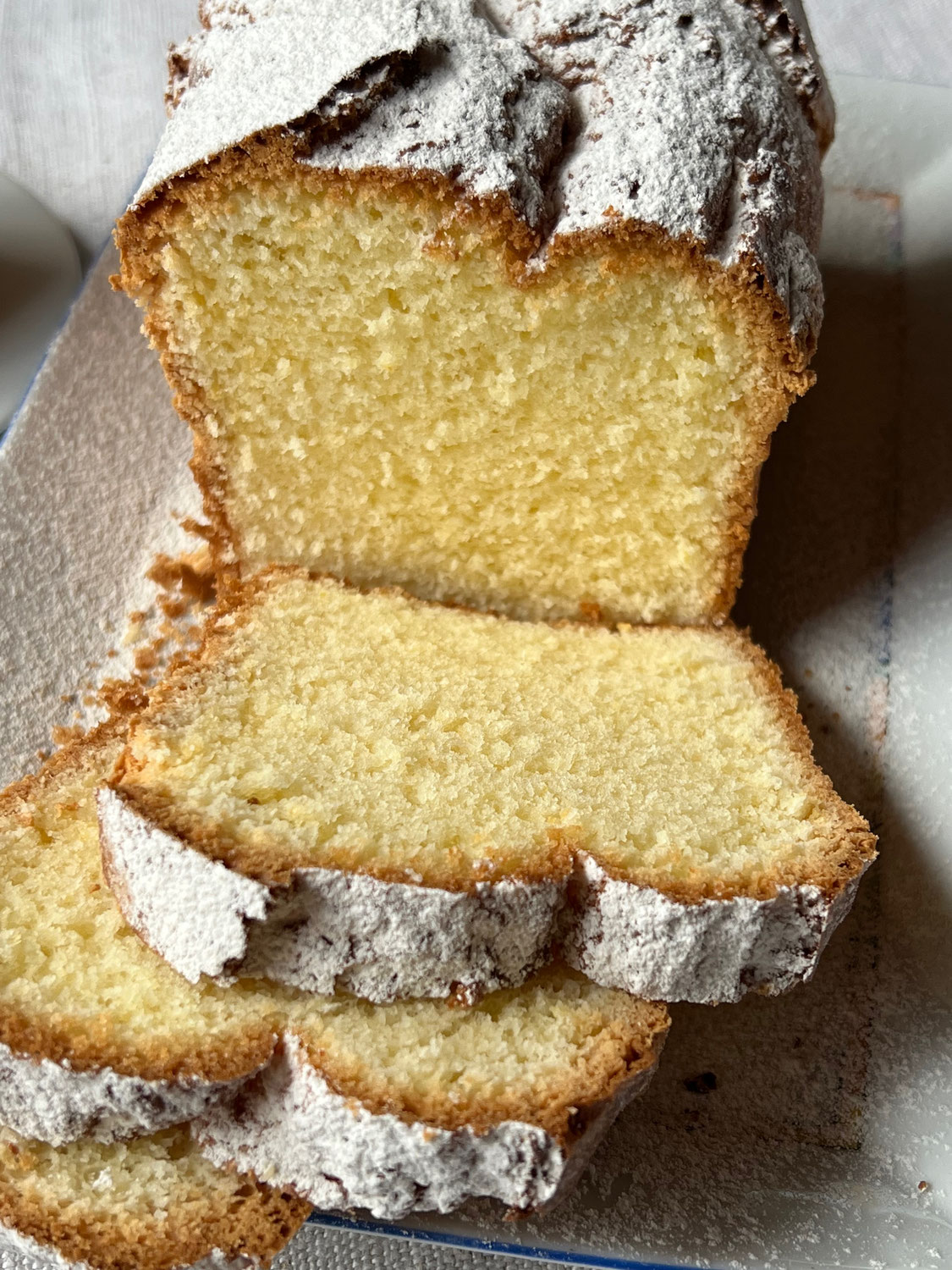 Wolkig-zarter Sandkuchen