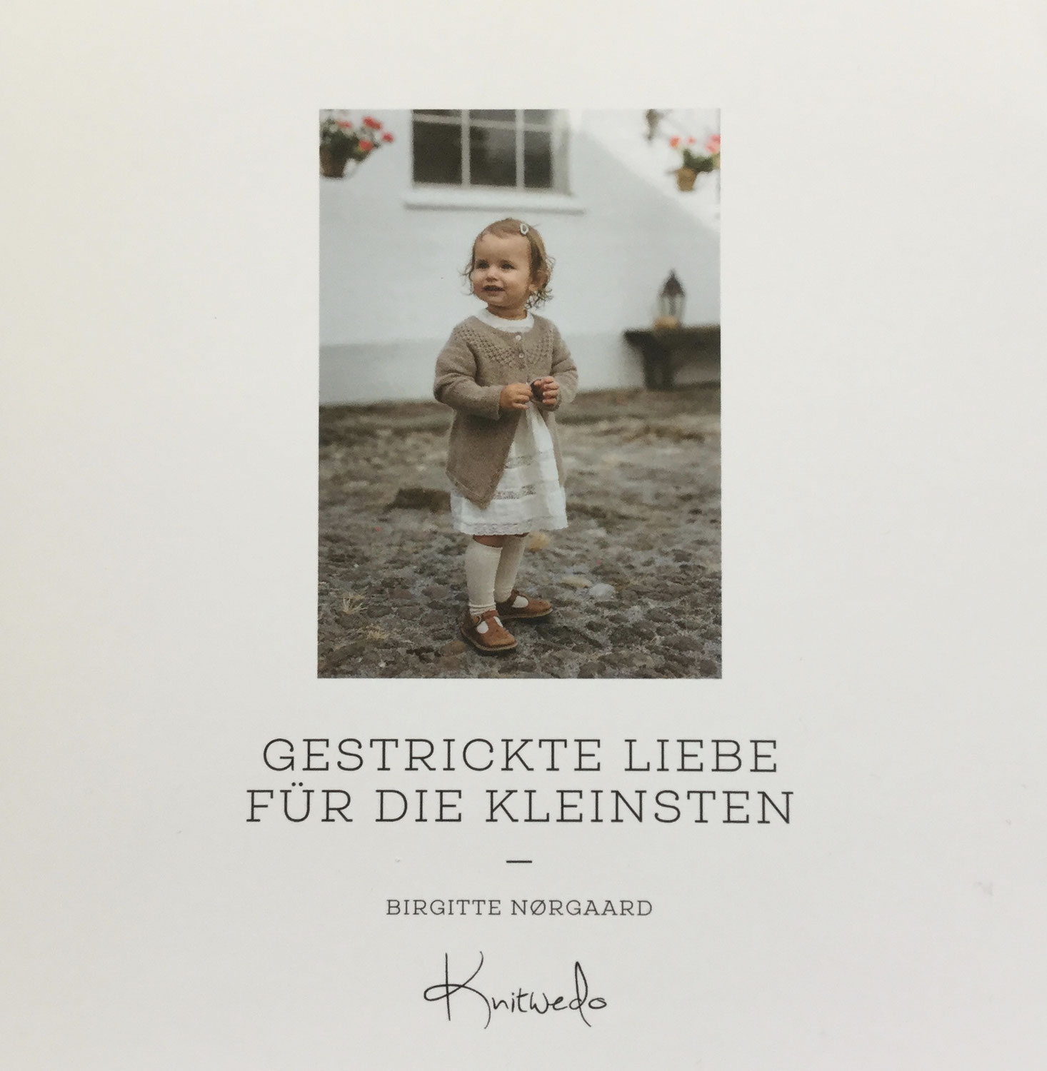 Strampler und Söckchen
