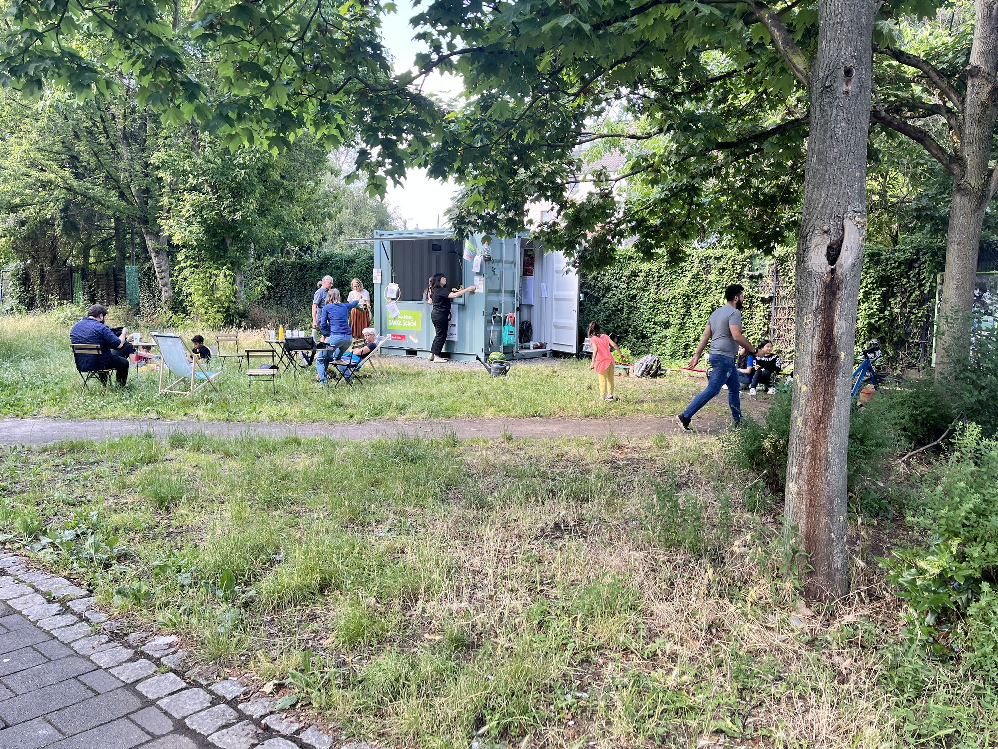 Beachvolleyball, Federball oder Wikingerschach? Oder einfach chillen auf dem Genovevahof?