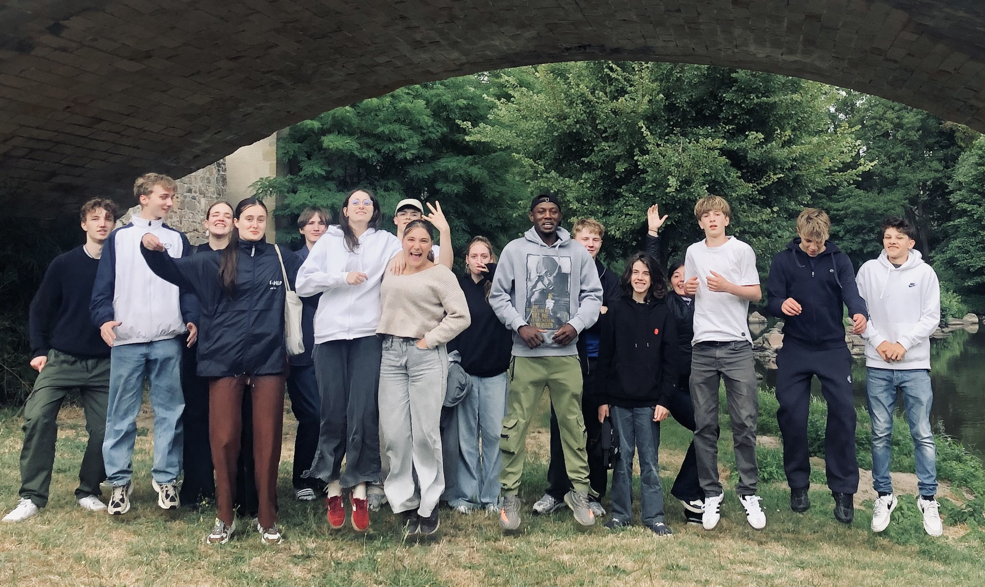 Appel à candidature – Constellation francophone 2026 : Séjour artistique et interculturel pour jeunes et professeurs en France