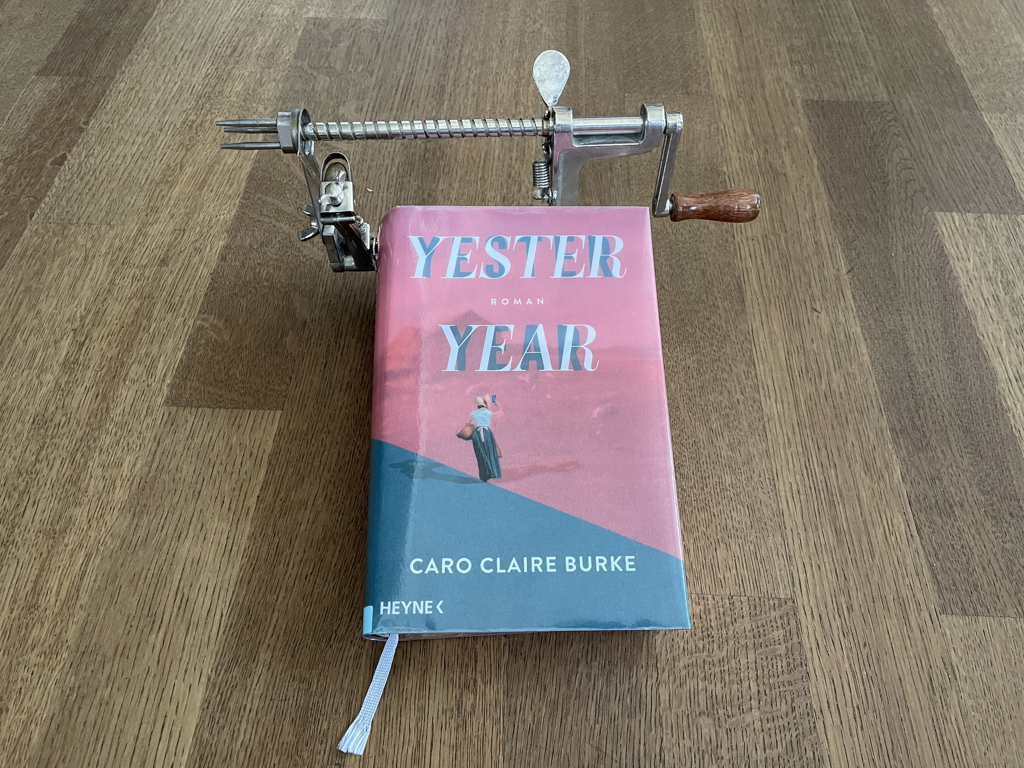 Caro Claire Burke: Yesteryear (Heyne, 2026)