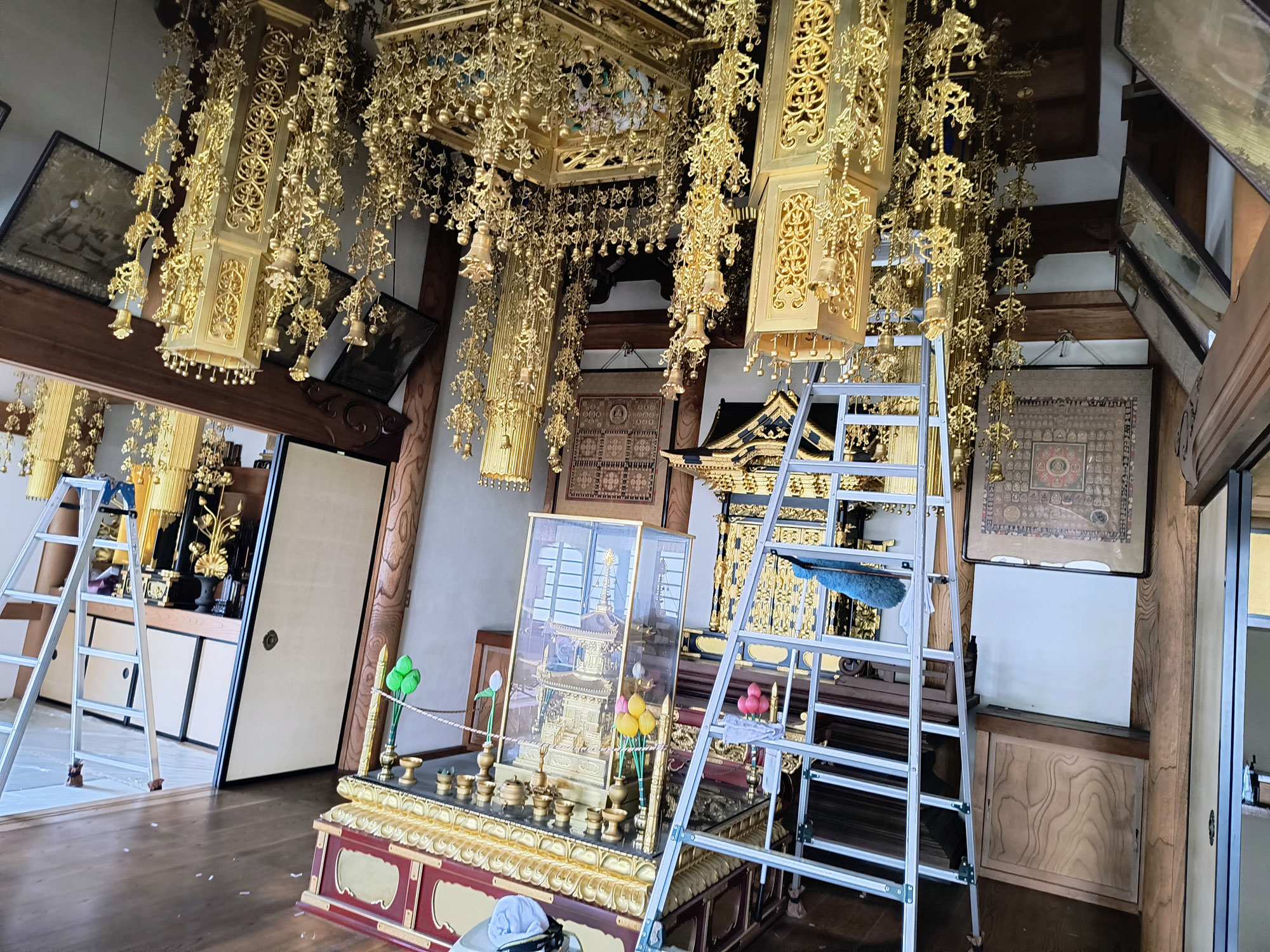 持宝院本堂清掃
