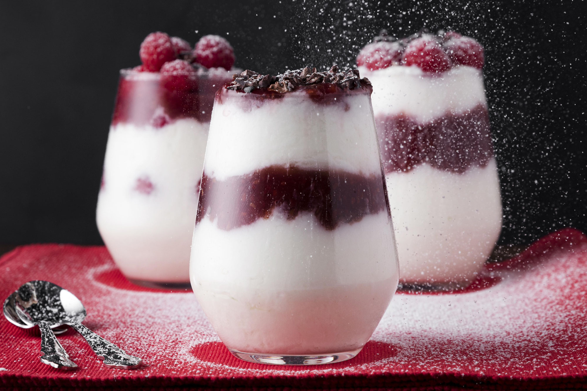 Tiramisu aux framboises et biscuits roses de Reims