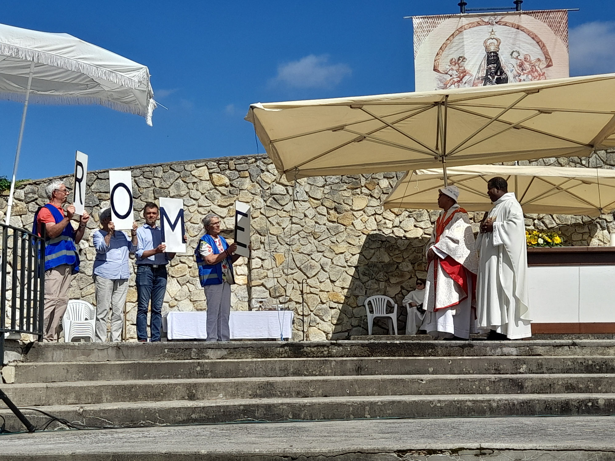 Messe de l'Assomption sur l'esplanade