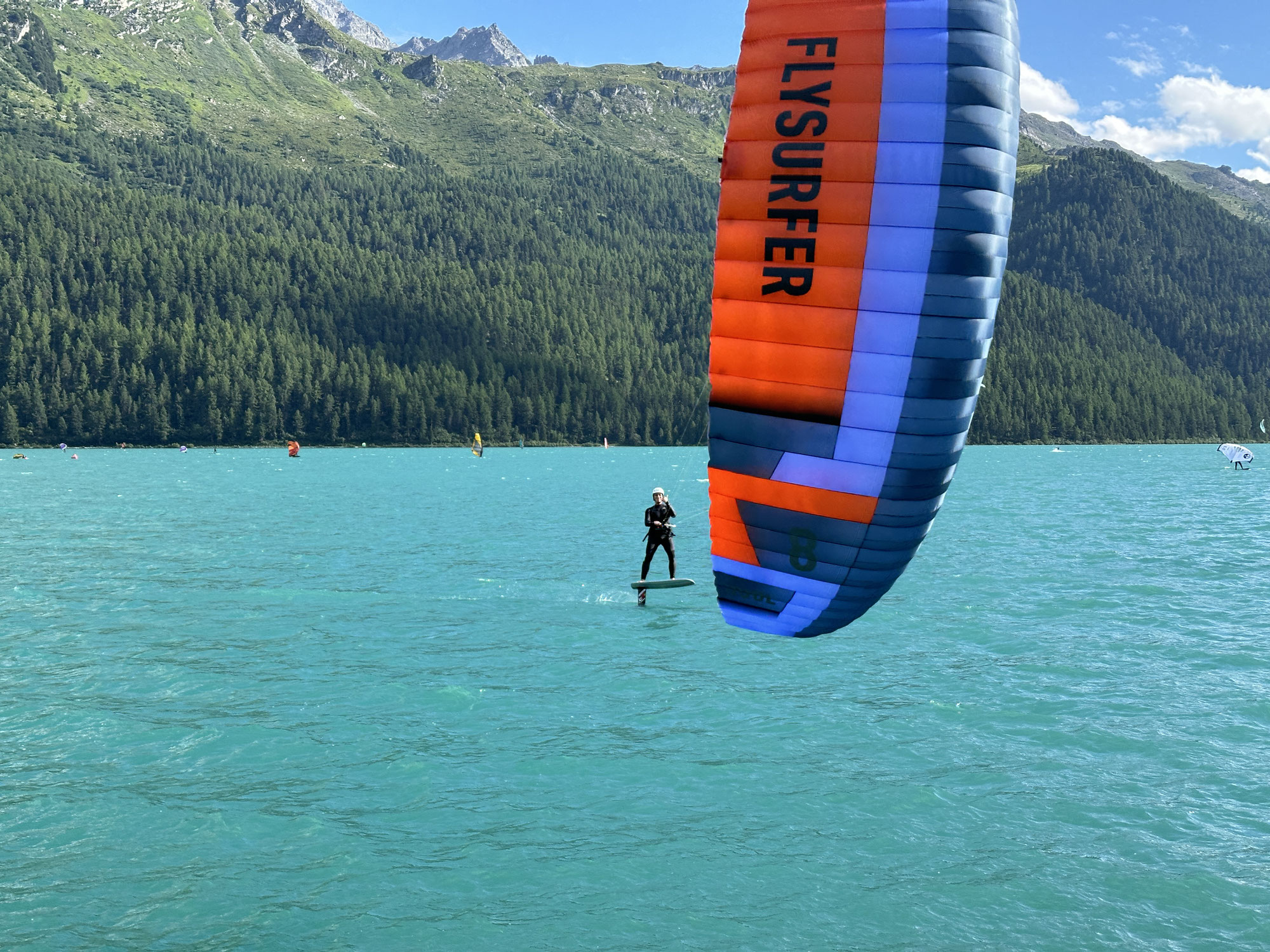 The new Flysurfer Soul3 and the new Fusion Control Bar.
